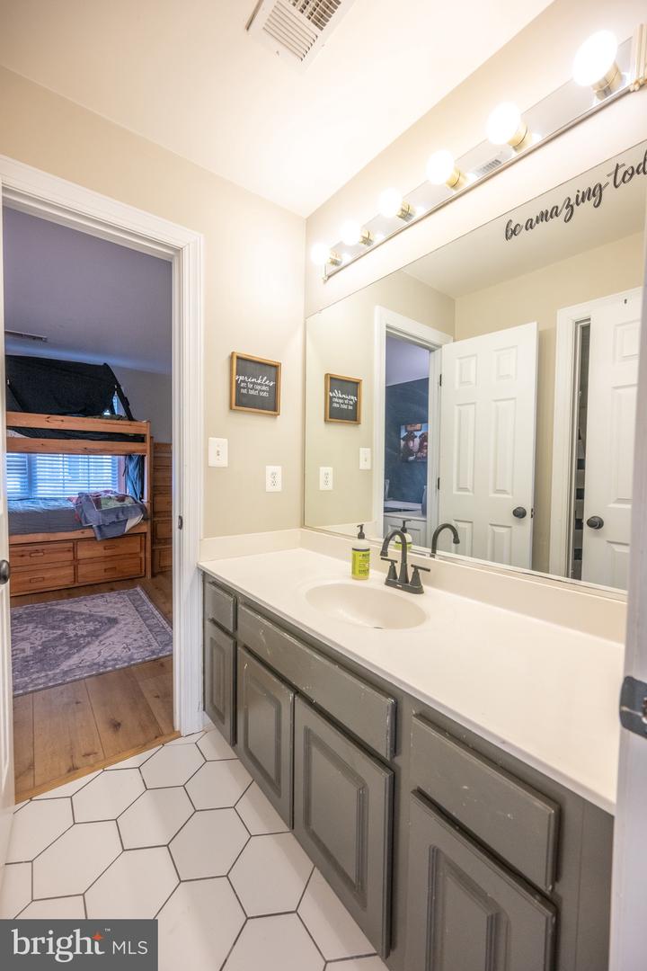 627 GREYSANDS LN, PURCELLVILLE, Virginia 20132, 4 Bedrooms Bedrooms, ,3 BathroomsBathrooms,Residential,For sale,627 GREYSANDS LN,VALO2115110 MLS # VALO2115110