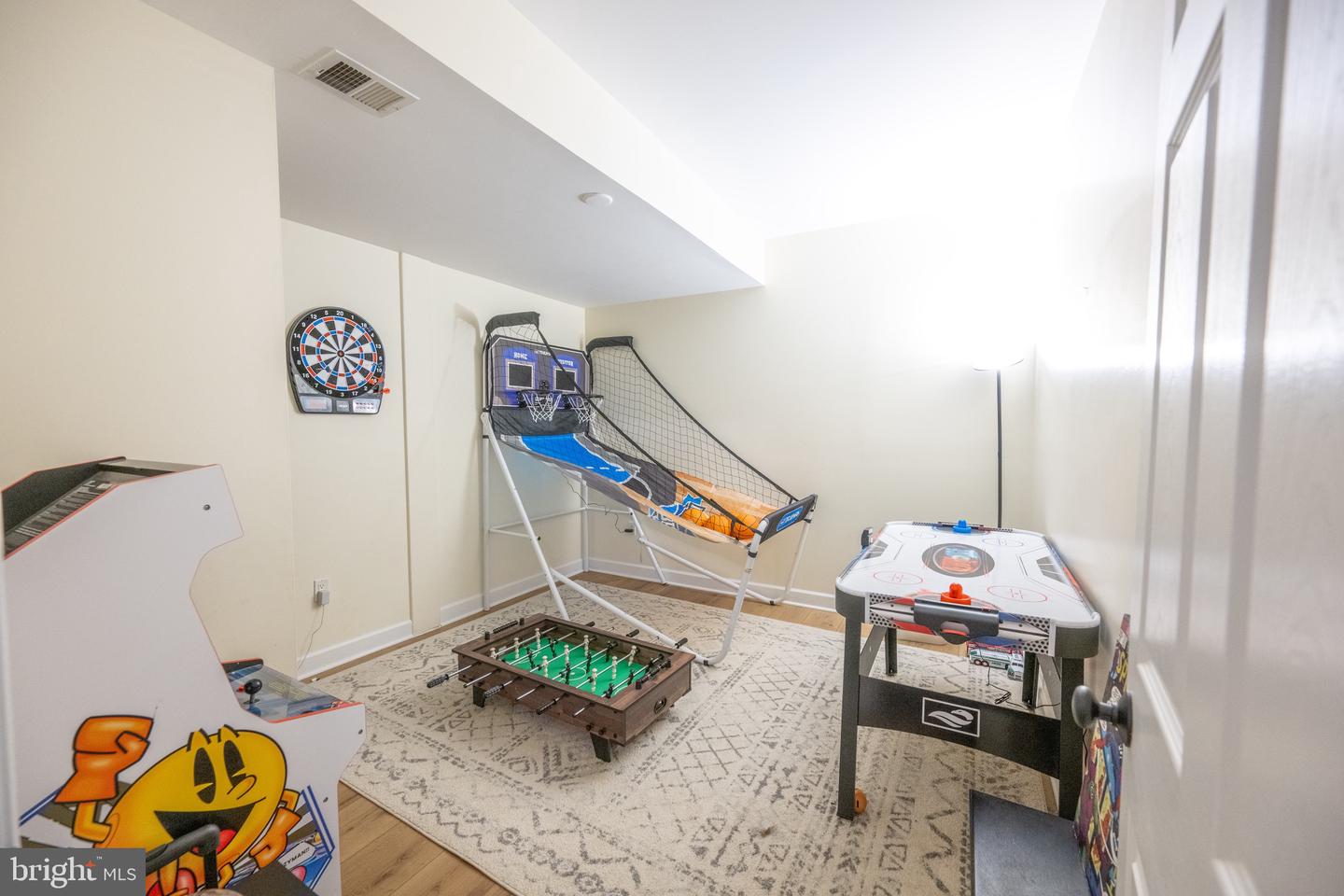 627 GREYSANDS LN, PURCELLVILLE, Virginia 20132, 4 Bedrooms Bedrooms, ,3 BathroomsBathrooms,Residential,For sale,627 GREYSANDS LN,VALO2115110 MLS # VALO2115110