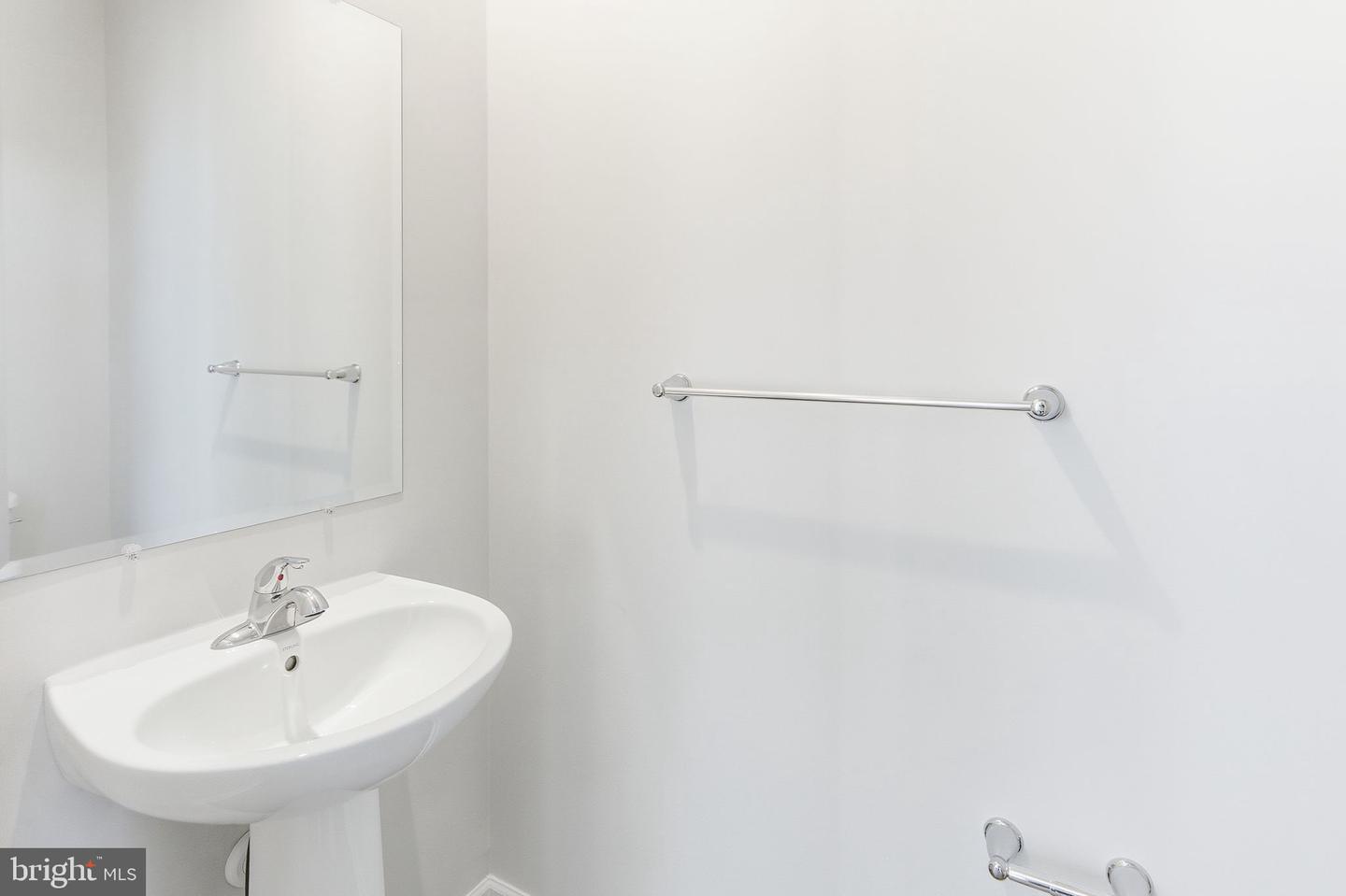 206 MONTEITH DR, WINCHESTER, Virginia 22601, 4 Bedrooms Bedrooms, ,3 BathroomsBathrooms,Residential,For sale,206 MONTEITH DR,VAWI2009244 MLS # VAWI2009244