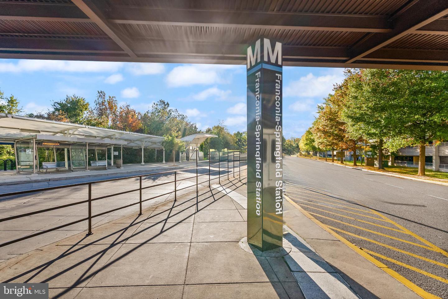 6905-B KEYSER WAY, ALEXANDRIA, Virginia 22310, 2 Bedrooms Bedrooms, ,2 BathroomsBathrooms,Residential,For sale,6905-B KEYSER WAY,VAFX2276352 MLS # VAFX2276352