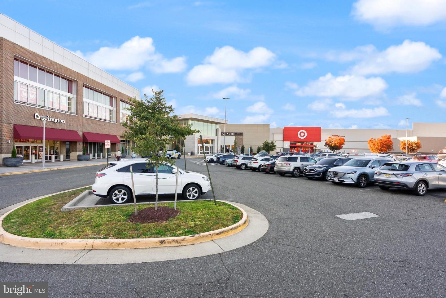 6905-B KEYSER WAY, ALEXANDRIA, Virginia 22310, 2 Bedrooms Bedrooms, ,2 BathroomsBathrooms,Residential,For sale,6905-B KEYSER WAY,VAFX2276352 MLS # VAFX2276352