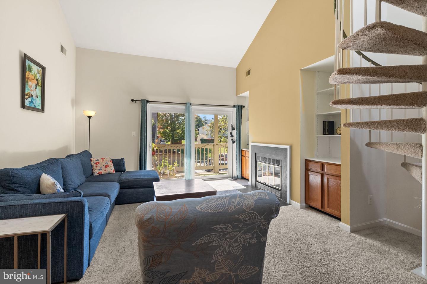 6905-B KEYSER WAY, ALEXANDRIA, Virginia 22310, 2 Bedrooms Bedrooms, ,2 BathroomsBathrooms,Residential,For sale,6905-B KEYSER WAY,VAFX2276352 MLS # VAFX2276352