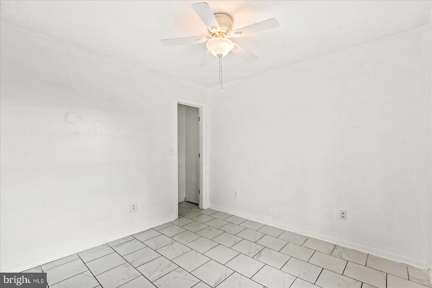 9617 THOUSAND OAKS LN, SPOTSYLVANIA, Virginia 22551, 4 Bedrooms Bedrooms, 7 Rooms Rooms,2 BathroomsBathrooms,Residential,For sale,9617 THOUSAND OAKS LN,VASP2037616 MLS # VASP2037616