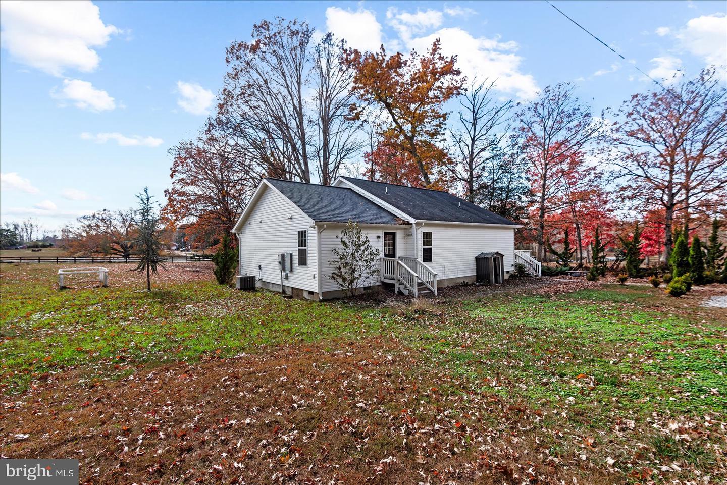 9617 THOUSAND OAKS LN, SPOTSYLVANIA, Virginia 22551, 4 Bedrooms Bedrooms, 7 Rooms Rooms,2 BathroomsBathrooms,Residential,For sale,9617 THOUSAND OAKS LN,VASP2037616 MLS # VASP2037616