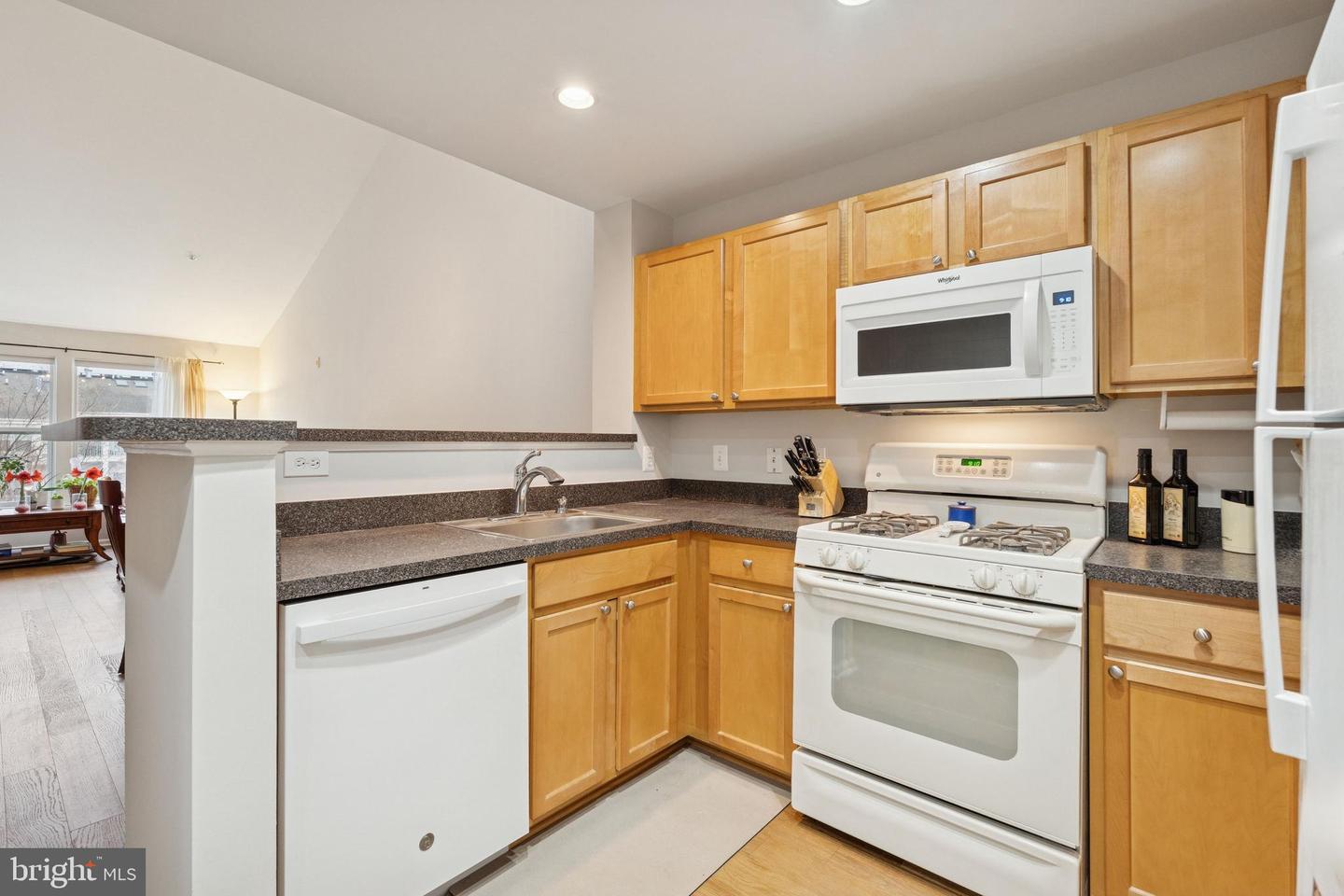 12000 MARKET ST #445, RESTON, Virginia 20190, 1 Bedroom Bedrooms, ,1 BathroomBathrooms,Residential,For sale,12000 MARKET ST #445,VAFX2282590 MLS # VAFX2282590