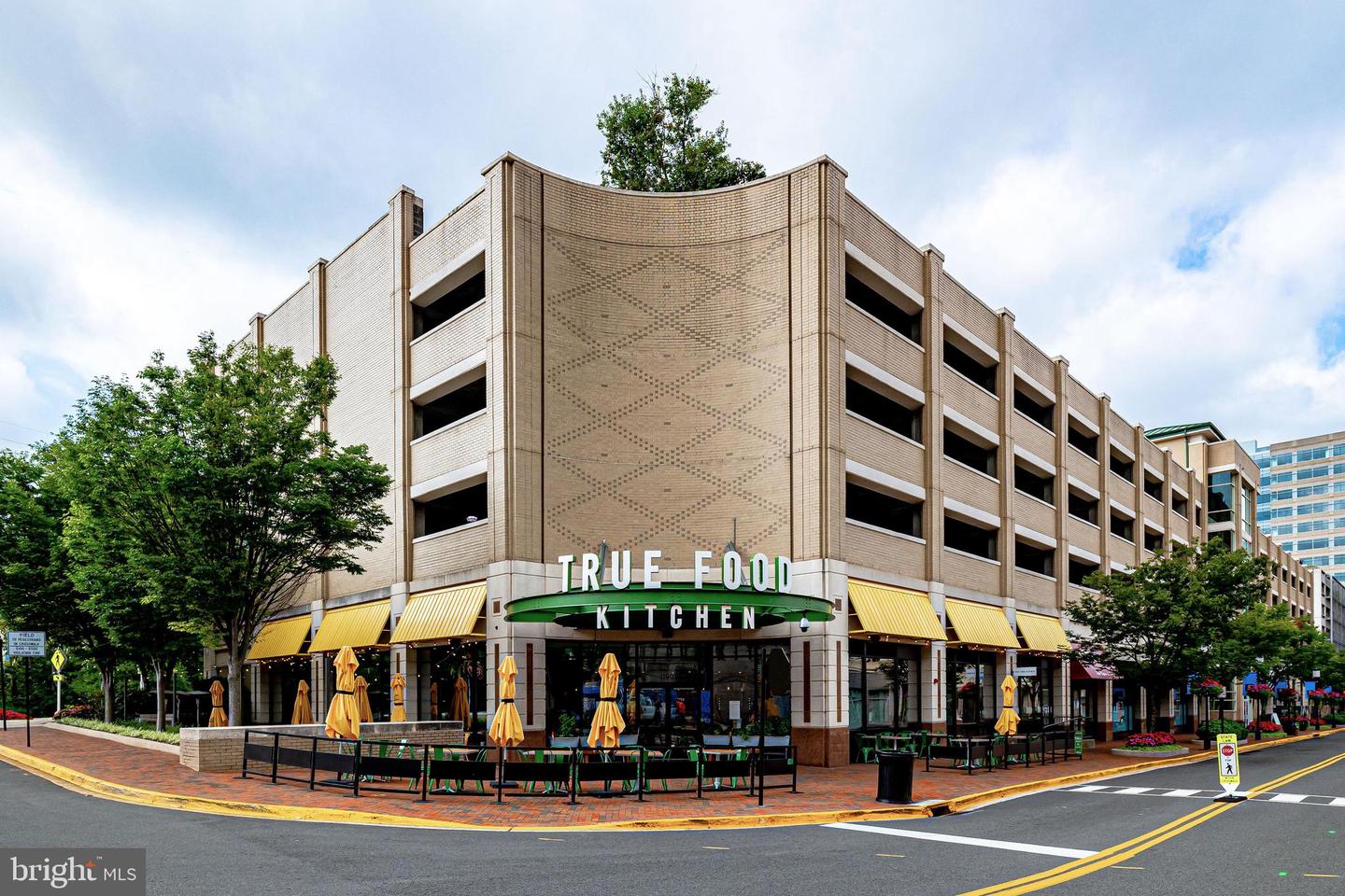 12000 MARKET ST #445, RESTON, Virginia 20190, 1 Bedroom Bedrooms, ,1 BathroomBathrooms,Residential,For sale,12000 MARKET ST #445,VAFX2282590 MLS # VAFX2282590