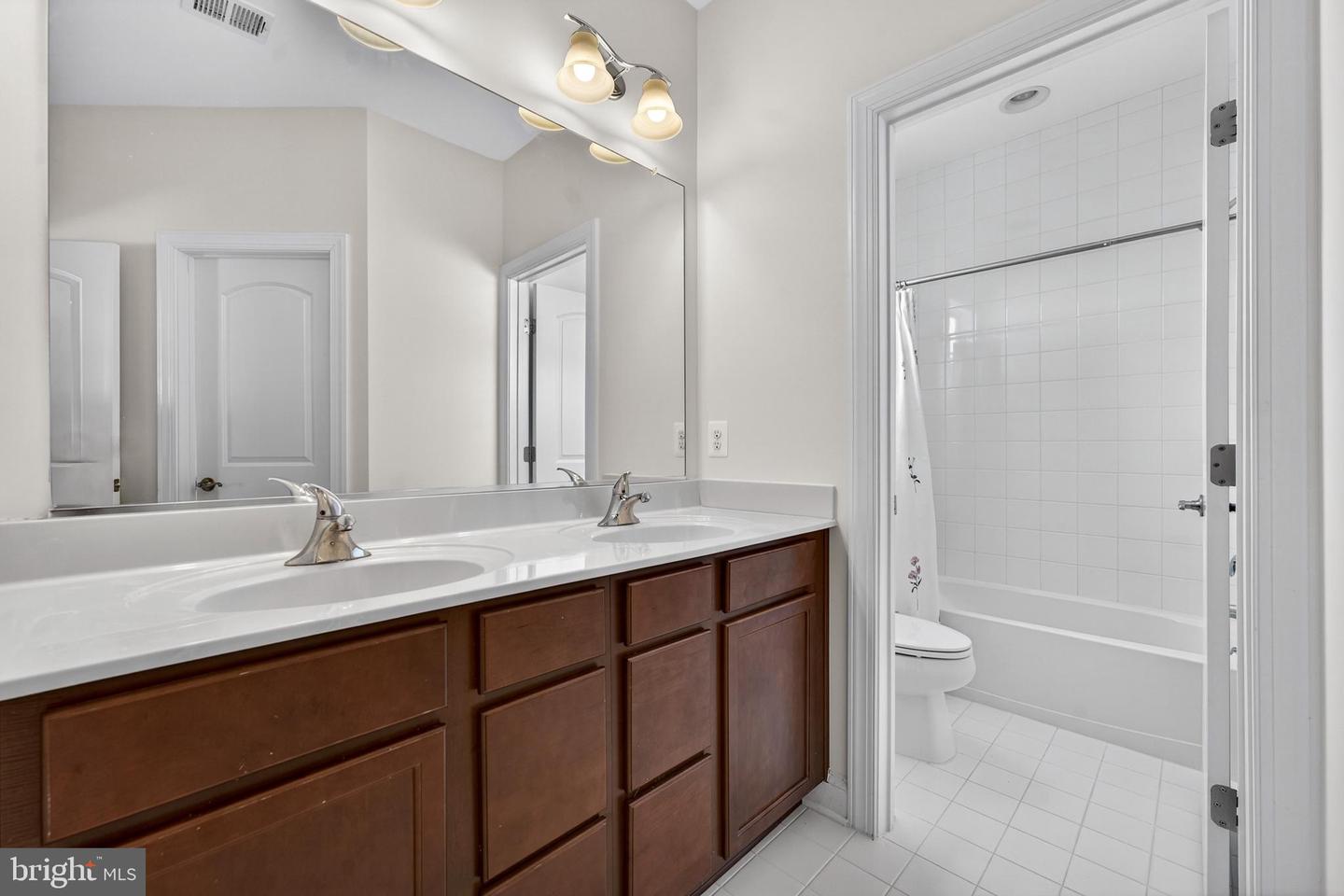 BRIDLE RIDGE LANE, PURCELLVILLE, Virginia 20132, ,Residential,For sale,BRIDLE RIDGE LANE,VALO2113792 MLS # VALO2113792