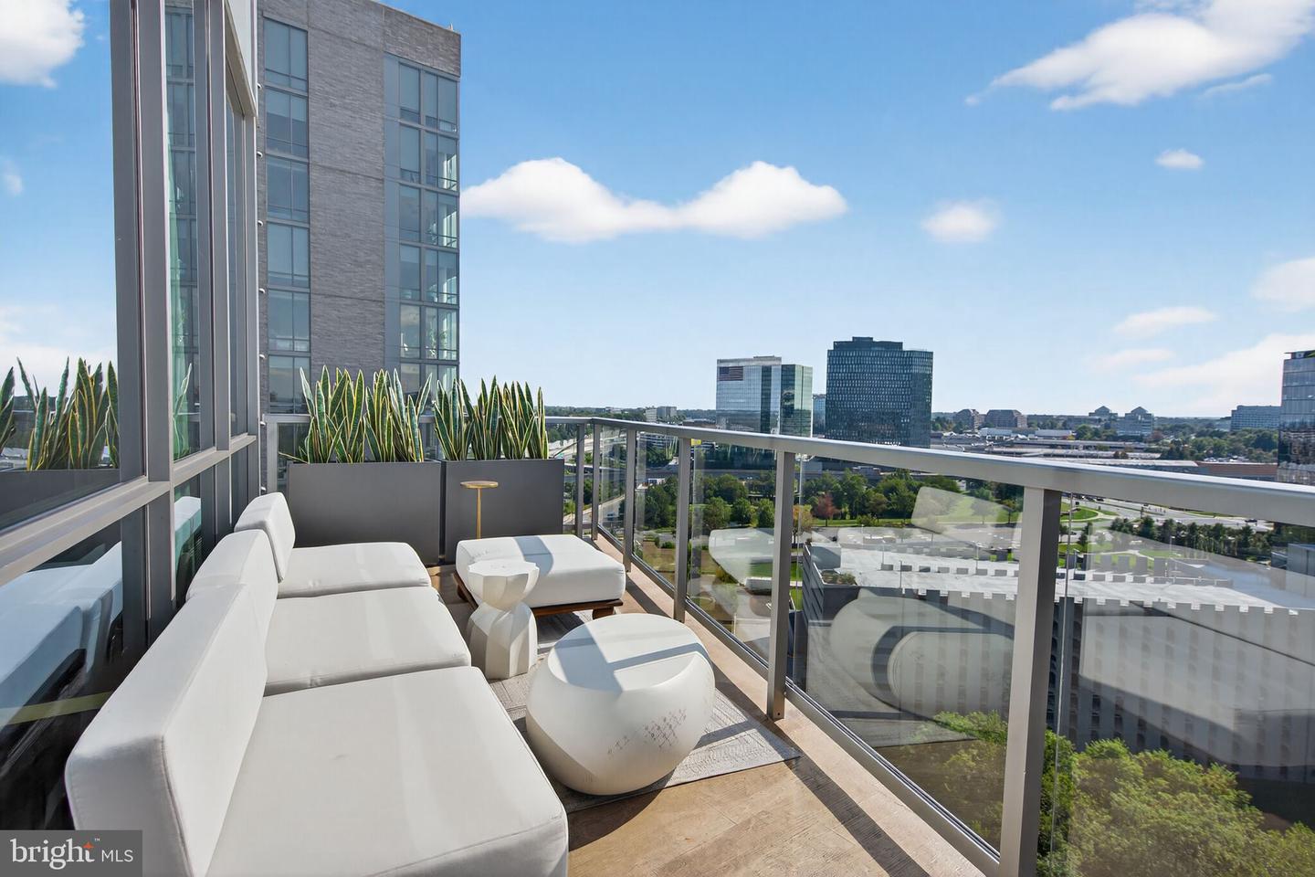 7887 JONES BRANCH DR #1904, MCLEAN, Virginia 22102, 3 Bedrooms Bedrooms, ,2 BathroomsBathrooms,Residential,For sale,7887 JONES BRANCH DR #1904,VAFX2288730 MLS # VAFX2288730