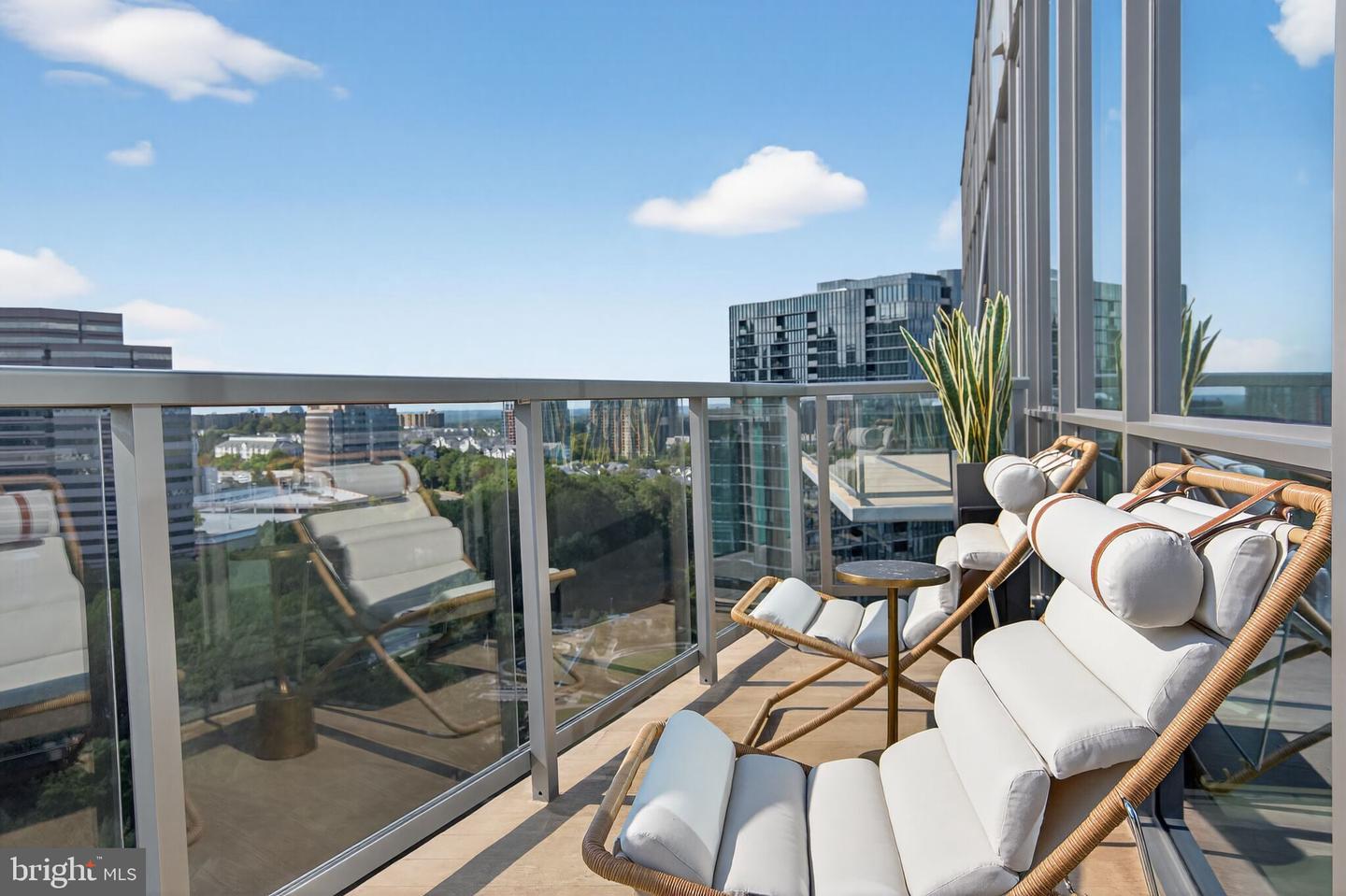 7887 JONES BRANCH DR #1904, MCLEAN, Virginia 22102, 3 Bedrooms Bedrooms, ,2 BathroomsBathrooms,Residential,For sale,7887 JONES BRANCH DR #1904,VAFX2288730 MLS # VAFX2288730