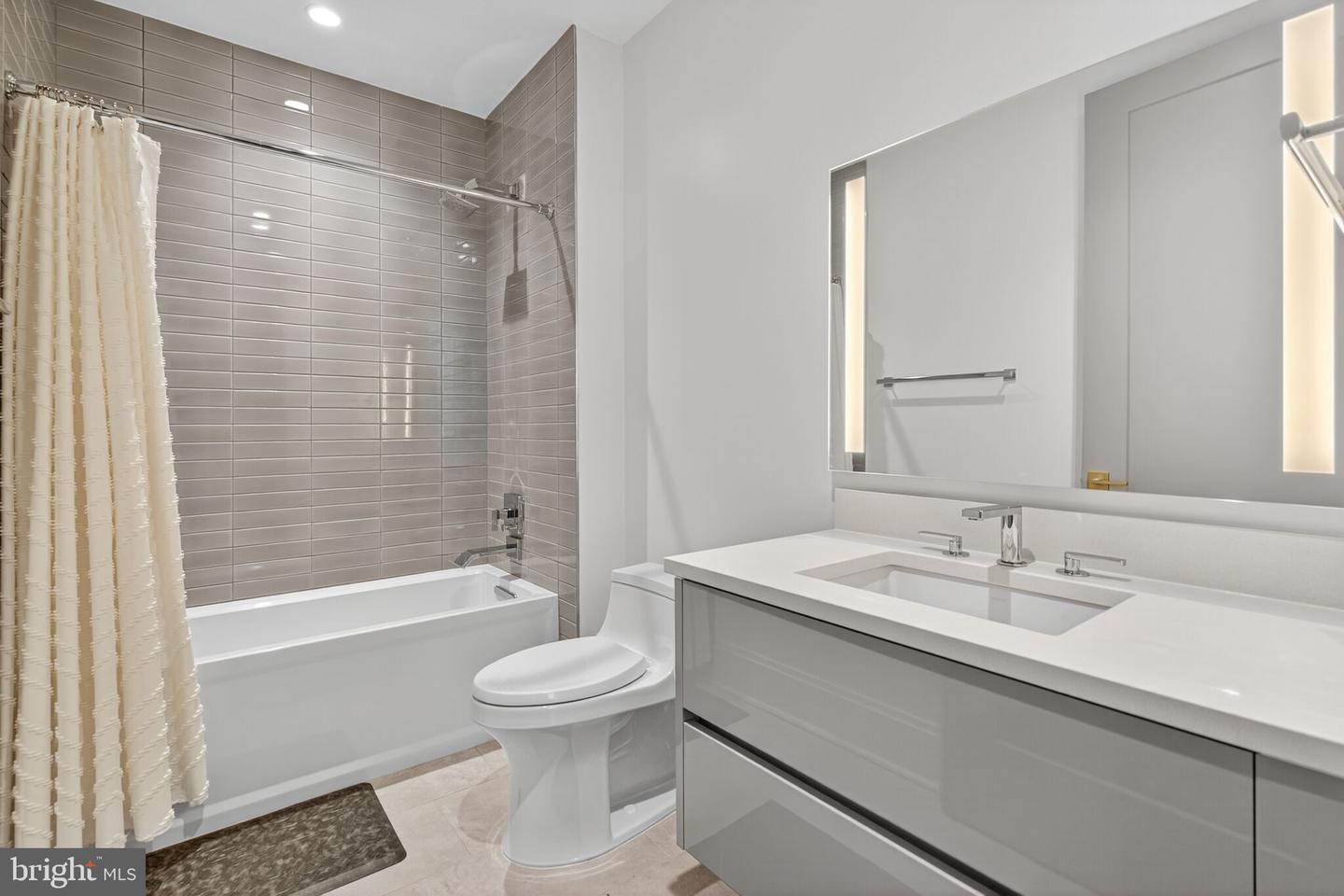 7887 JONES BRANCH DR #1904, MCLEAN, Virginia 22102, 3 Bedrooms Bedrooms, ,2 BathroomsBathrooms,Residential,For sale,7887 JONES BRANCH DR #1904,VAFX2288730 MLS # VAFX2288730