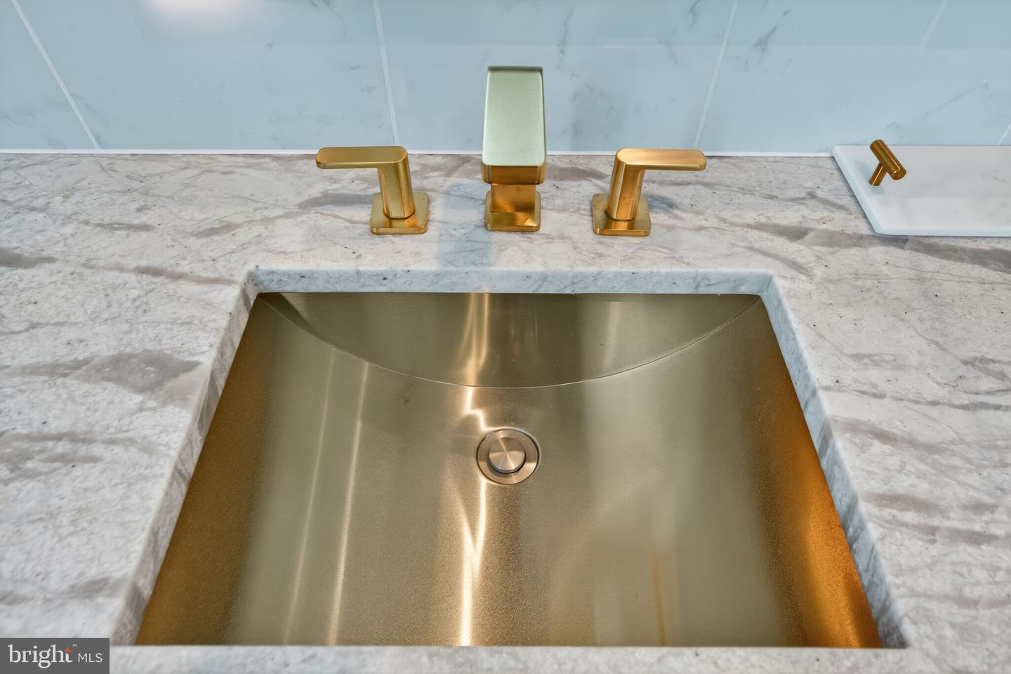 7887 JONES BRANCH DR #1904, MCLEAN, Virginia 22102, 3 Bedrooms Bedrooms, ,2 BathroomsBathrooms,Residential,For sale,7887 JONES BRANCH DR #1904,VAFX2288730 MLS # VAFX2288730