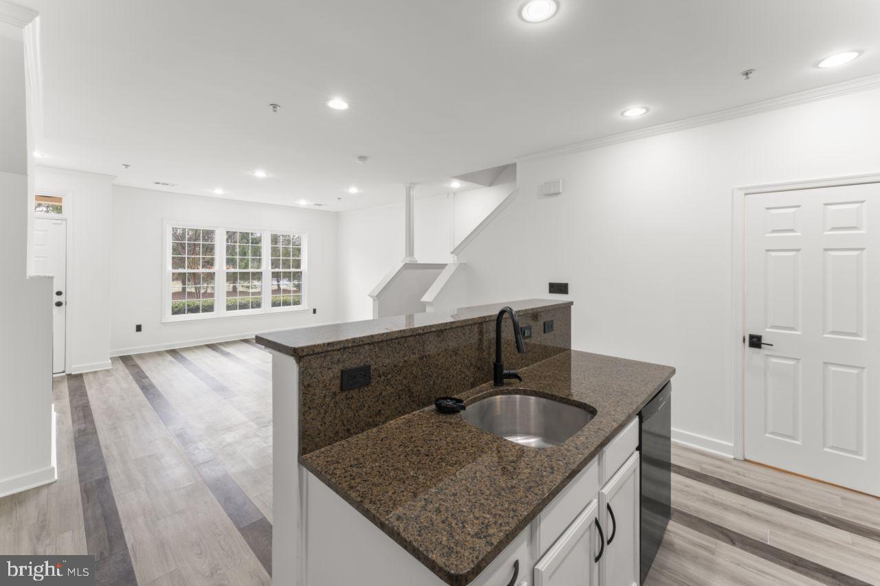 42261 TERRAZZO TER, ALDIE, Virginia 20105, 3 Bedrooms Bedrooms, 6 Rooms Rooms,2 BathroomsBathrooms,Residential,For sale,42261 TERRAZZO TER,VALO2115196 MLS # VALO2115196