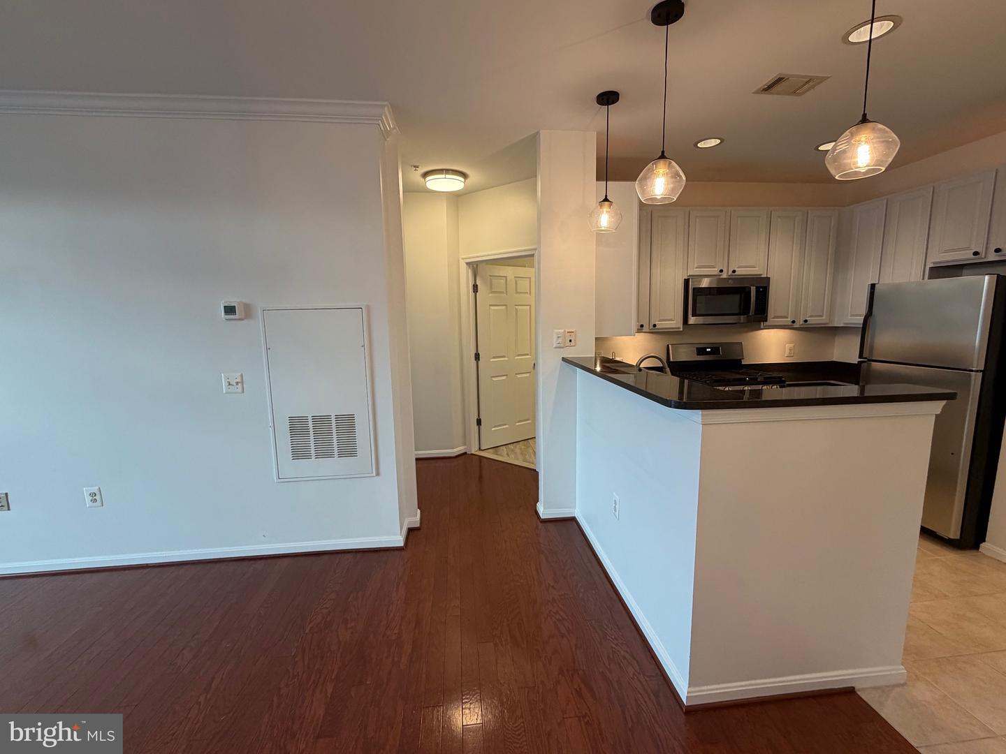 2465 ARMY NAVY DR #1-405, ARLINGTON, Virginia 22206, 2 Bedrooms Bedrooms, ,1 BathroomBathrooms,Residential,For sale,2465 ARMY NAVY DR #1-405,VAAR2068456 MLS # VAAR2068456