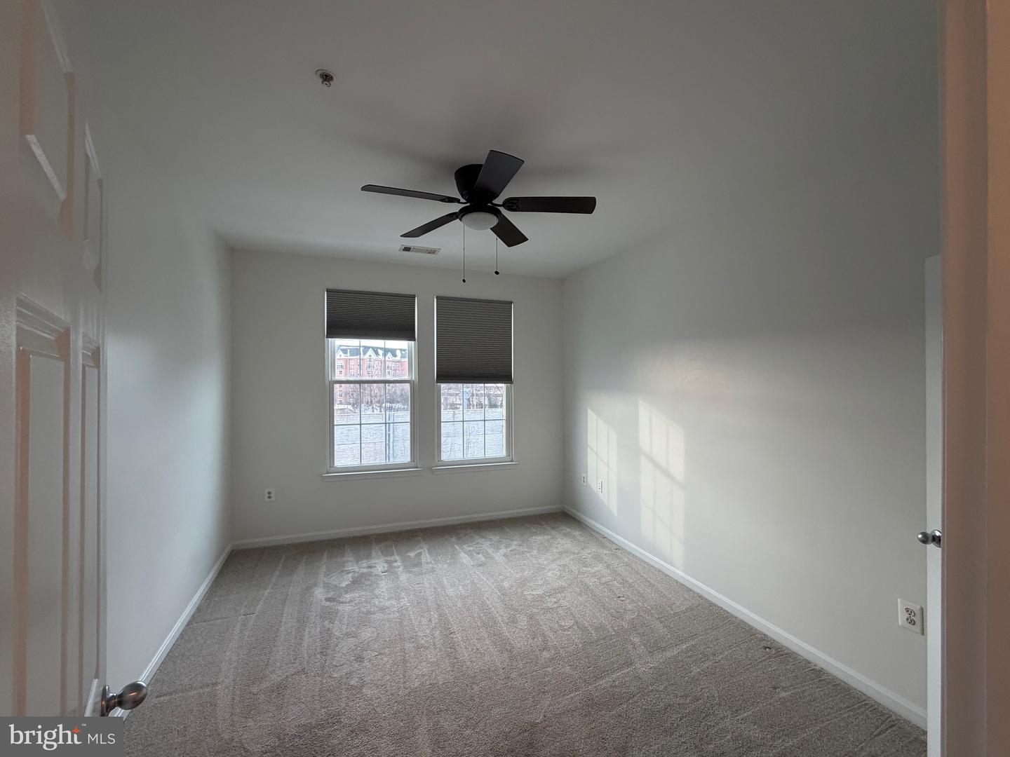 2465 ARMY NAVY DR #1-405, ARLINGTON, Virginia 22206, 2 Bedrooms Bedrooms, ,1 BathroomBathrooms,Residential,For sale,2465 ARMY NAVY DR #1-405,VAAR2068456 MLS # VAAR2068456