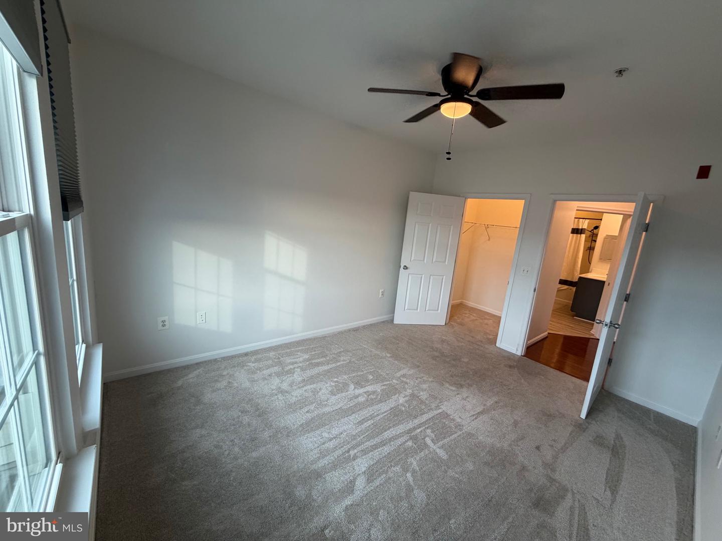 2465 ARMY NAVY DR #1-405, ARLINGTON, Virginia 22206, 2 Bedrooms Bedrooms, ,1 BathroomBathrooms,Residential,For sale,2465 ARMY NAVY DR #1-405,VAAR2068456 MLS # VAAR2068456