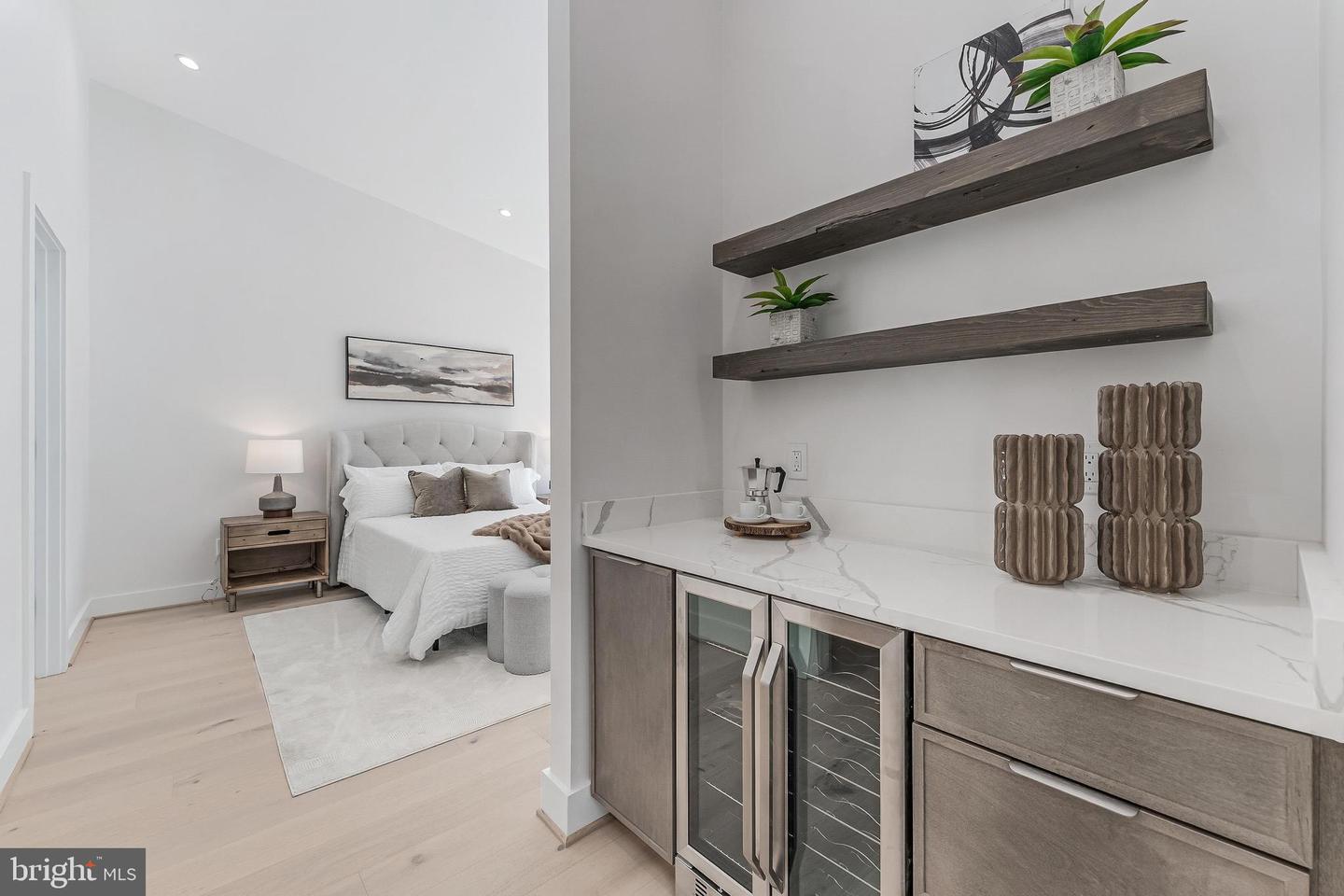 3215 COFER RD, FALLS CHURCH, Virginia 22042, 6 Bedrooms Bedrooms, ,6 BathroomsBathrooms,Residential,For sale,3215 COFER RD,VAFX2289340 MLS # VAFX2289340