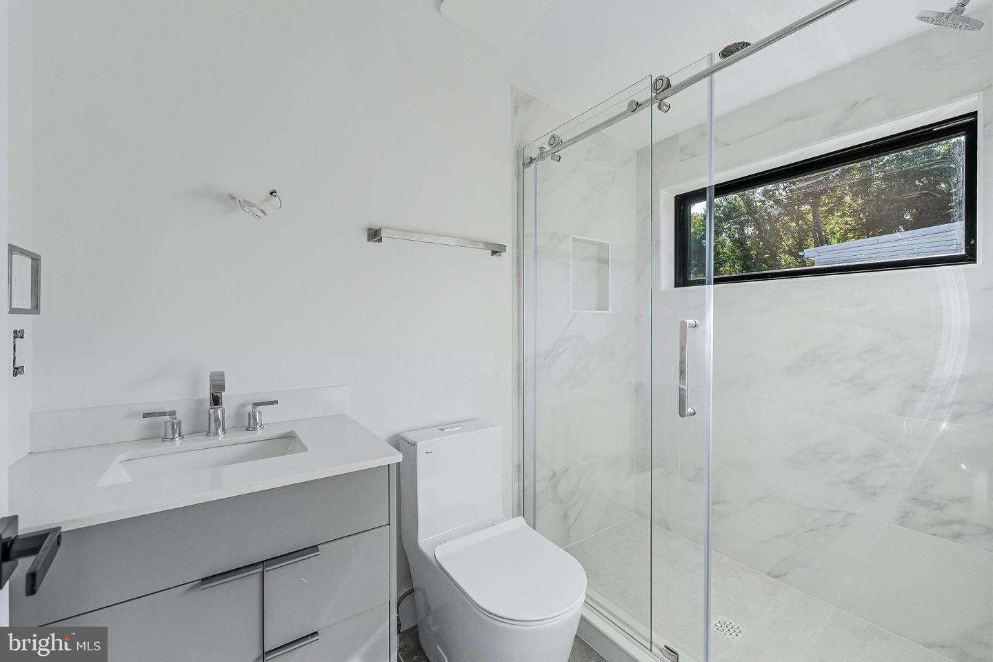 3215 COFER RD, FALLS CHURCH, Virginia 22042, 6 Bedrooms Bedrooms, ,6 BathroomsBathrooms,Residential,For sale,3215 COFER RD,VAFX2289340 MLS # VAFX2289340