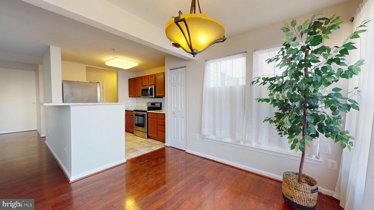 7512-D SNOWPEA CT #D, ALEXANDRIA, Virginia 22306, 2 Bedrooms Bedrooms, 7 Rooms Rooms,2 BathroomsBathrooms,Residential,For sale,7512-D SNOWPEA CT #D,VAFX2289348 MLS # VAFX2289348