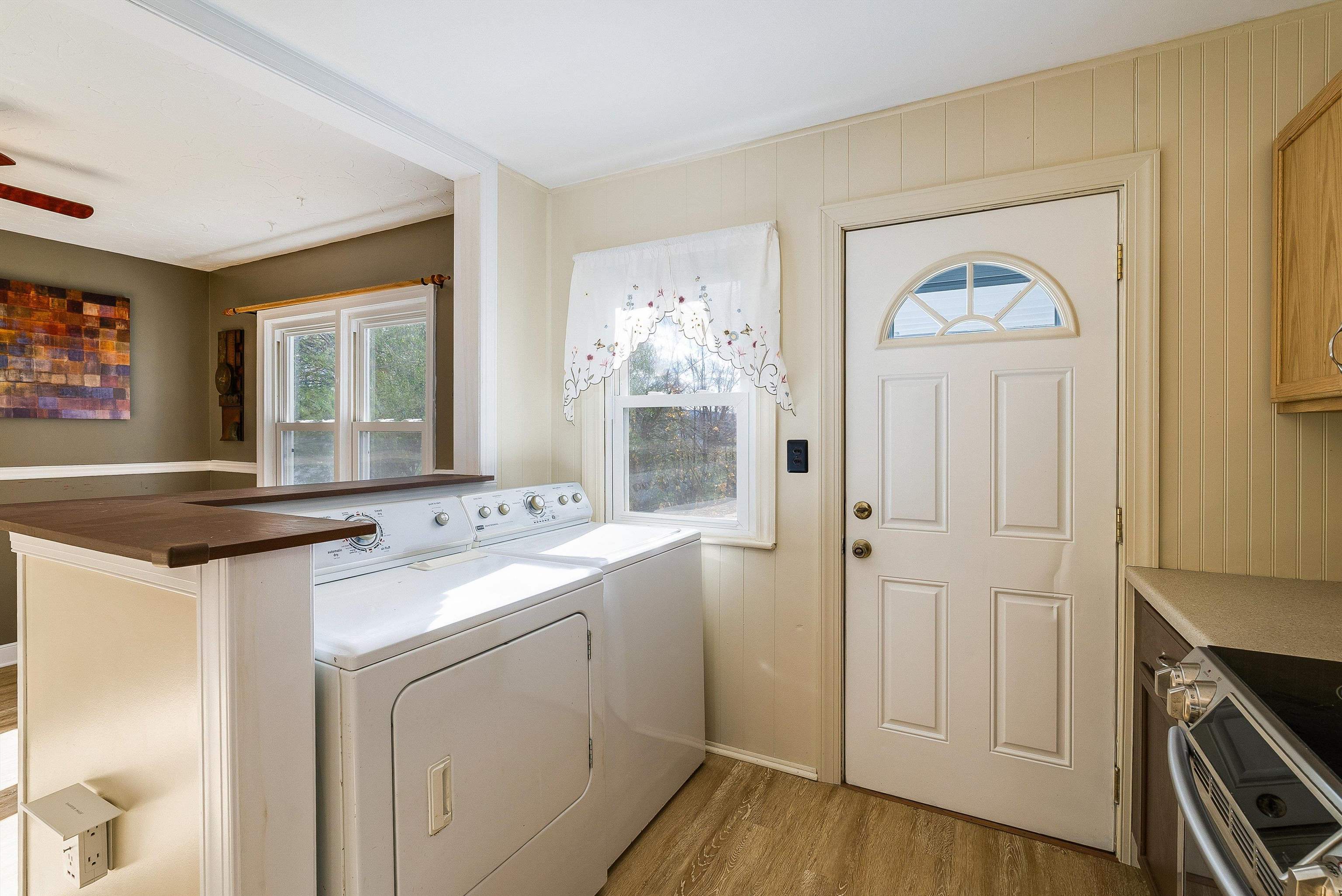 2224 MT VERNON ST, WAYNESBORO, Virginia 22980, 3 Bedrooms Bedrooms, ,1 BathroomBathrooms,Residential,2224 MT VERNON ST,671479 MLS # 671479