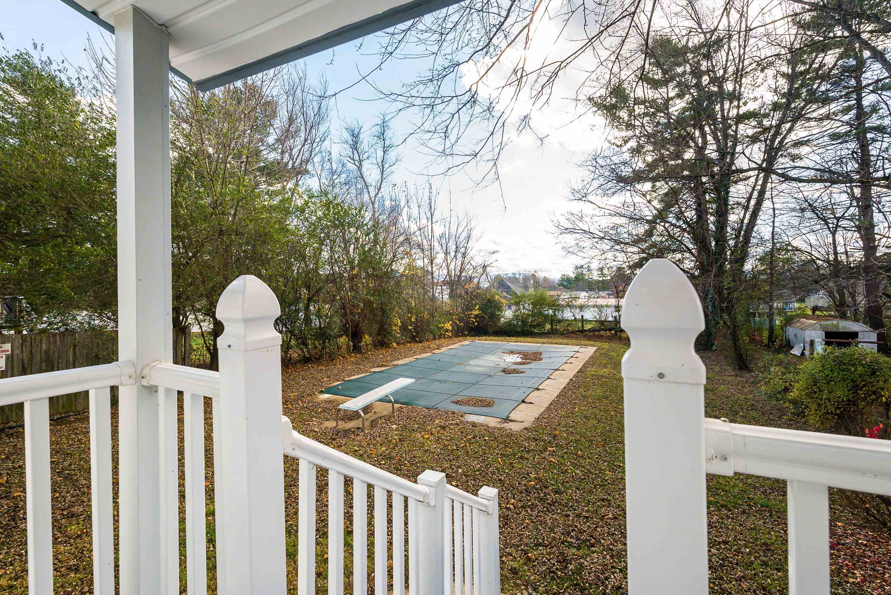 2224 MT VERNON ST, WAYNESBORO, Virginia 22980, 3 Bedrooms Bedrooms, ,1 BathroomBathrooms,Residential,2224 MT VERNON ST,671479 MLS # 671479