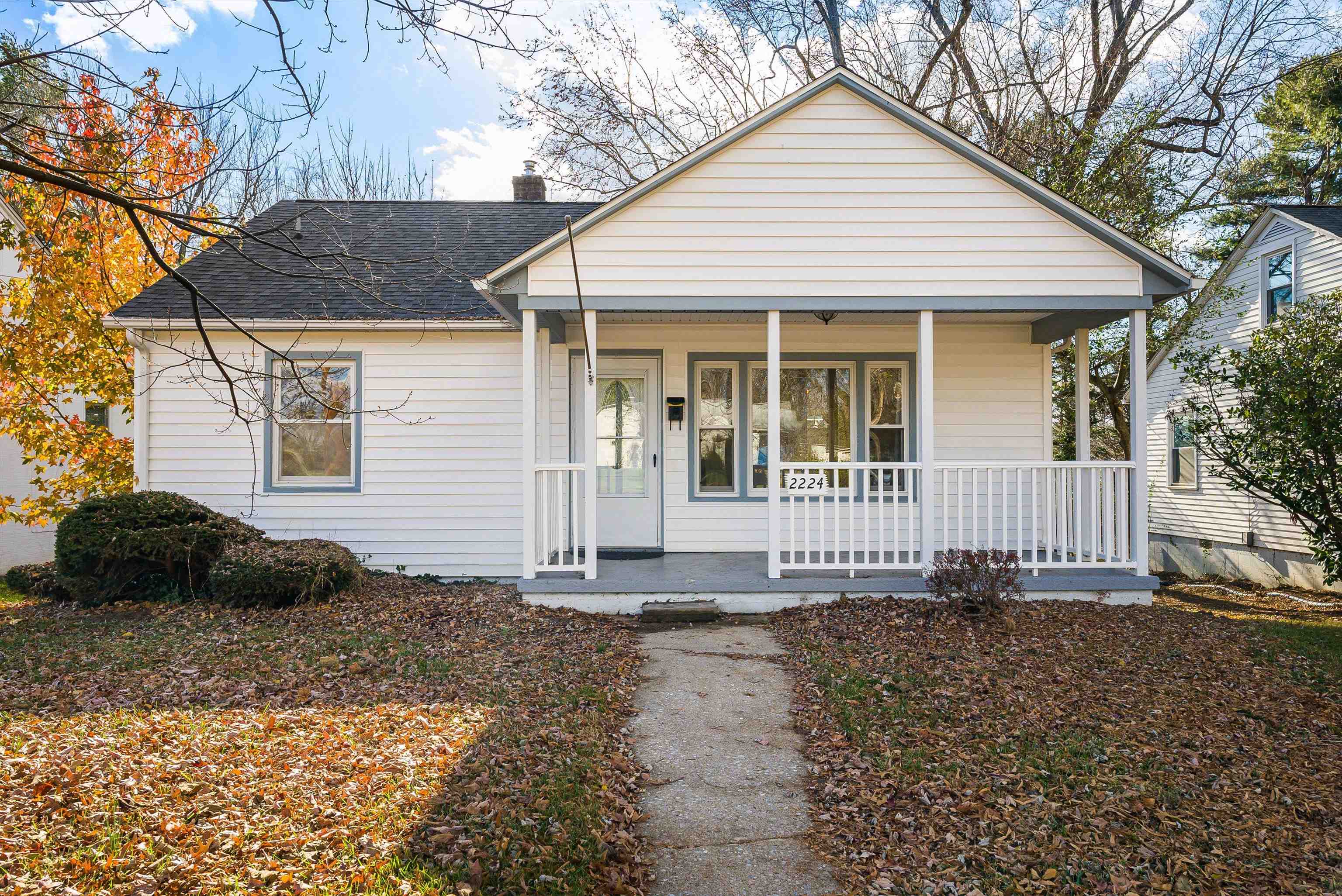 2224 MT VERNON ST, WAYNESBORO, Virginia 22980, 3 Bedrooms Bedrooms, ,1 BathroomBathrooms,Residential,2224 MT VERNON ST,671479 MLS # 671479