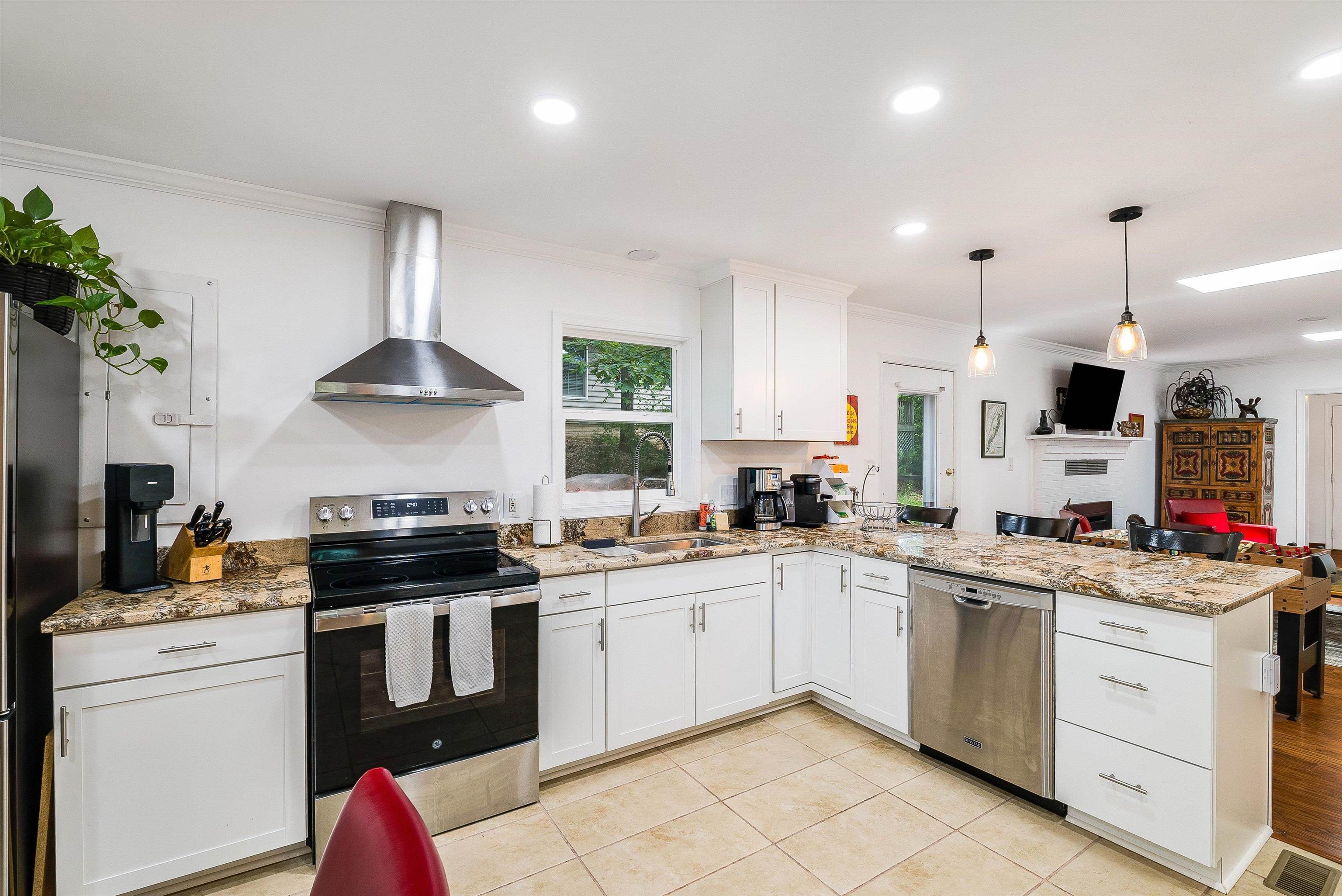 409 CUB LN, MCGAHEYSVILLE, Virginia 22840, 3 Bedrooms Bedrooms, ,2 BathroomsBathrooms,Residential,409 CUB LN,673072 MLS # 673072