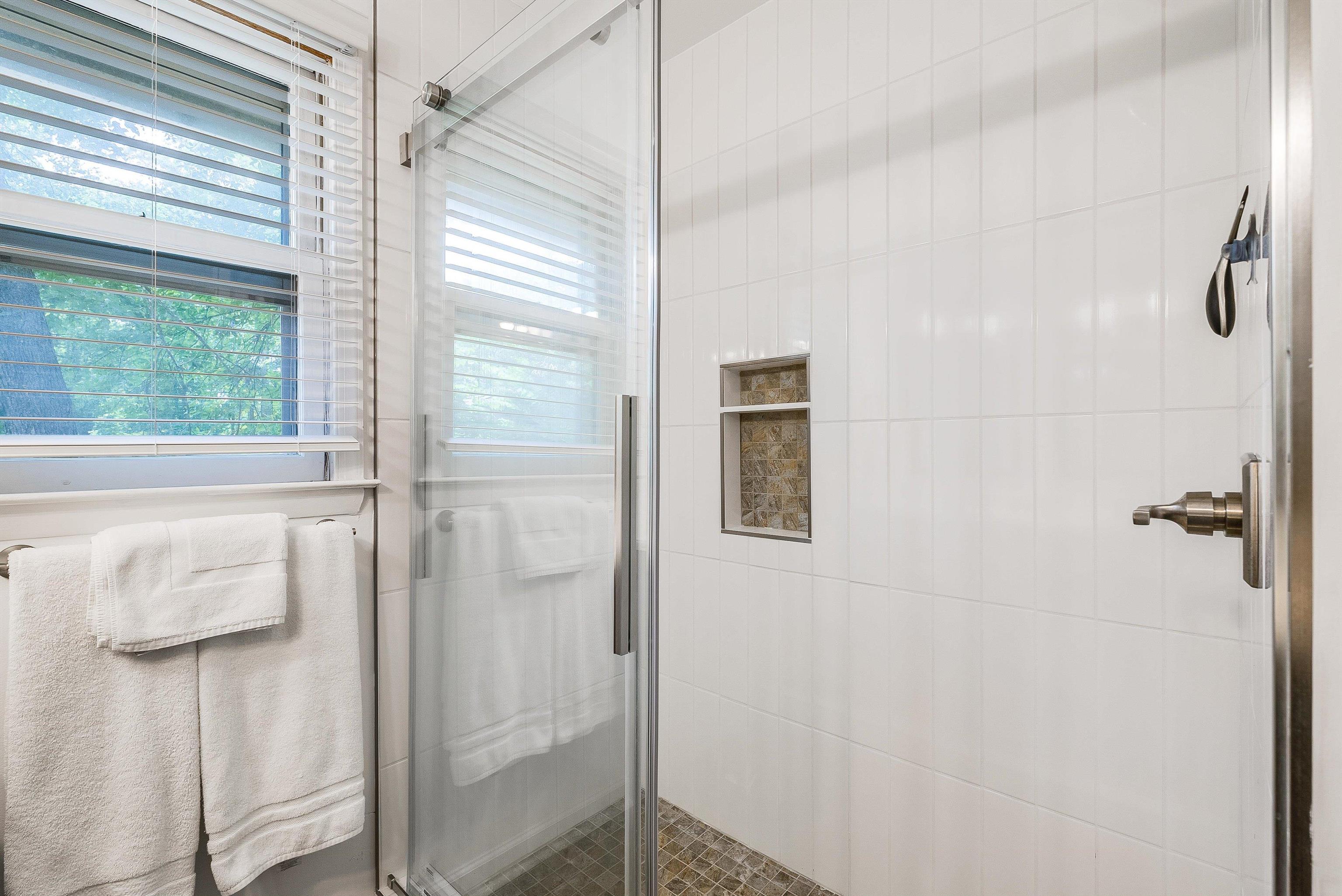 409 CUB LN, MCGAHEYSVILLE, Virginia 22840, 3 Bedrooms Bedrooms, ,2 BathroomsBathrooms,Residential,409 CUB LN,673072 MLS # 673072