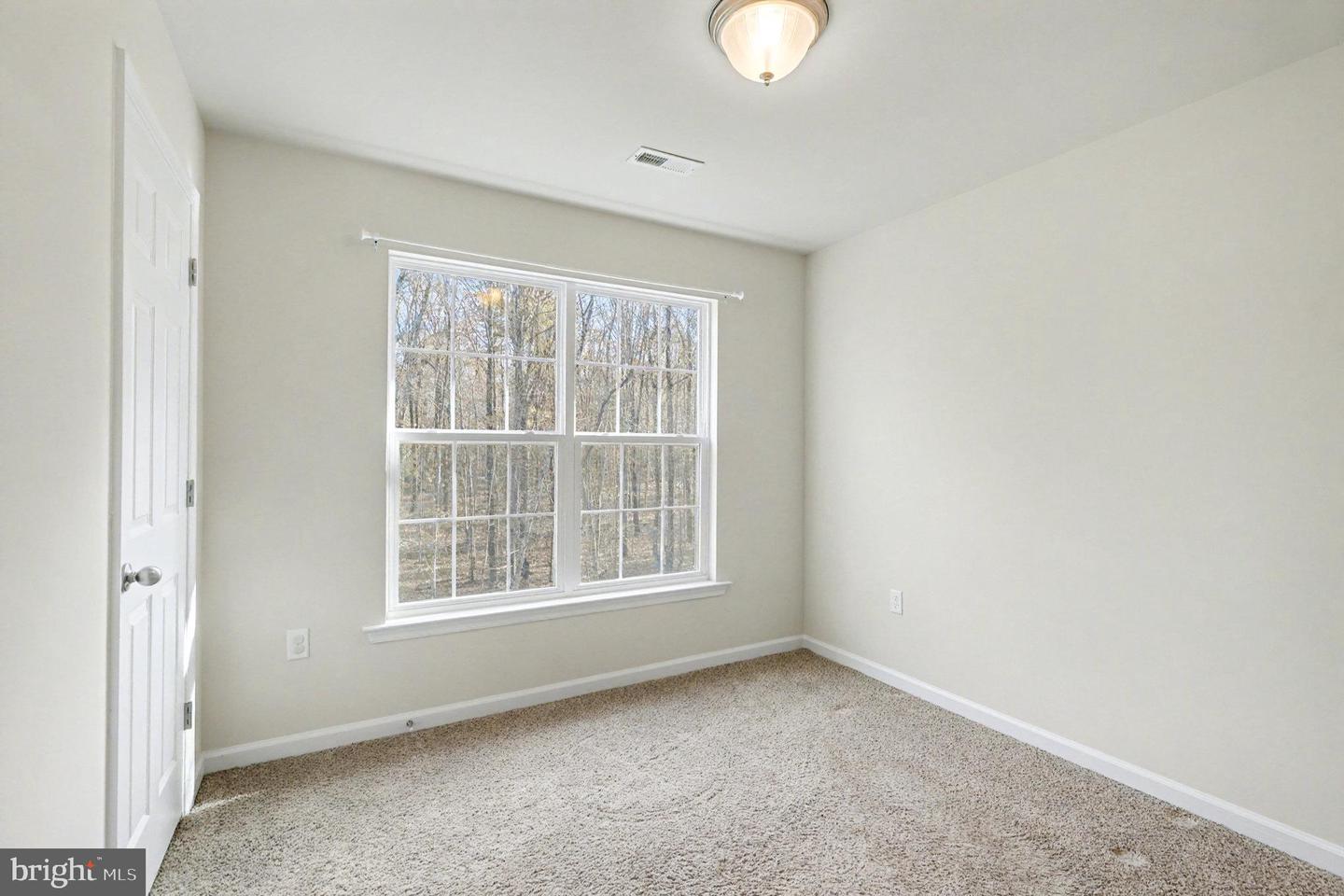 8217 VINTAGE LN, SPOTSYLVANIA, Virginia 22551, 4 Bedrooms Bedrooms, 14 Rooms Rooms,2 BathroomsBathrooms,Residential,For sale,8217 VINTAGE LN,VASP2037554 MLS # VASP2037554