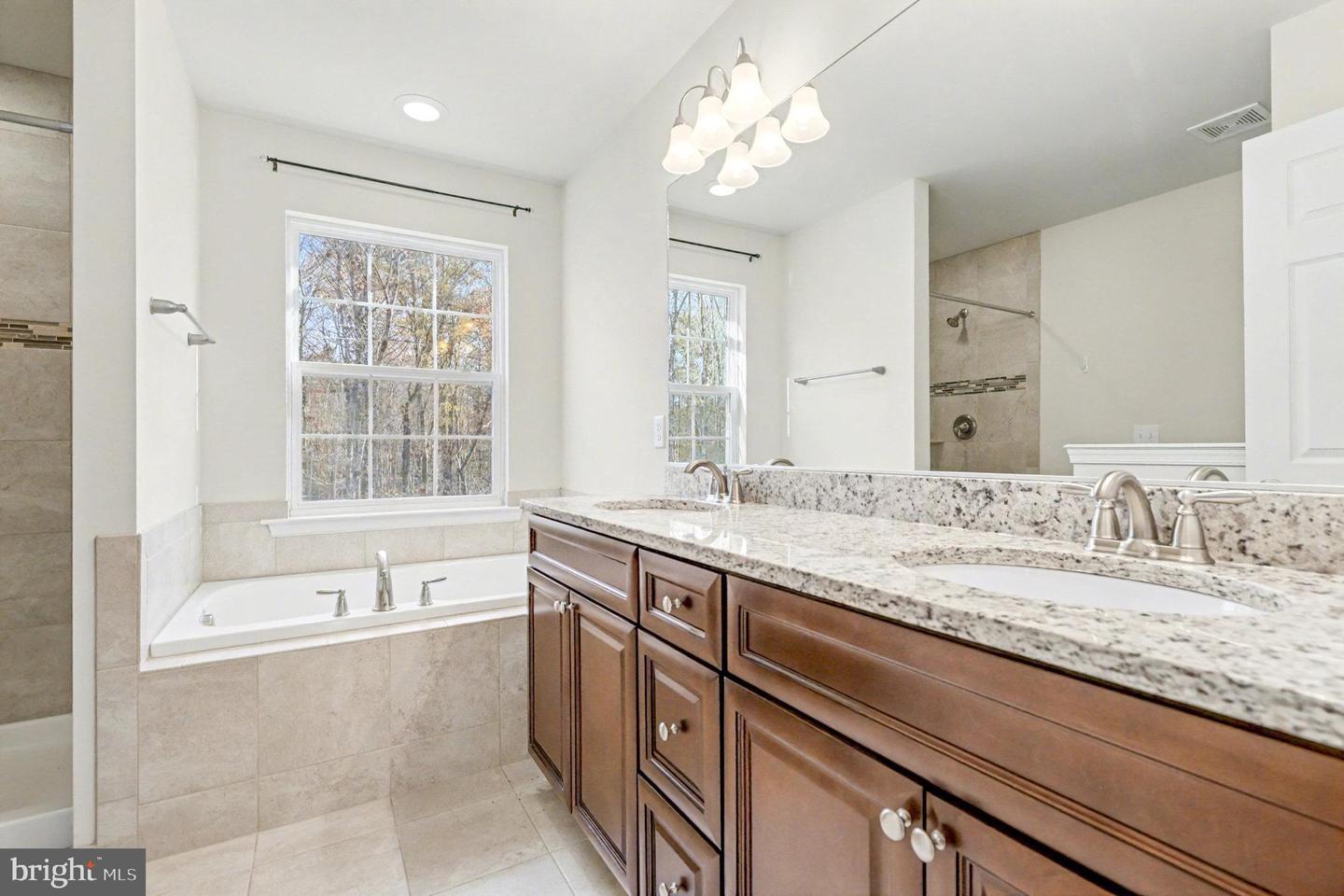 8217 VINTAGE LN, SPOTSYLVANIA, Virginia 22551, 4 Bedrooms Bedrooms, 14 Rooms Rooms,2 BathroomsBathrooms,Residential,For sale,8217 VINTAGE LN,VASP2037554 MLS # VASP2037554