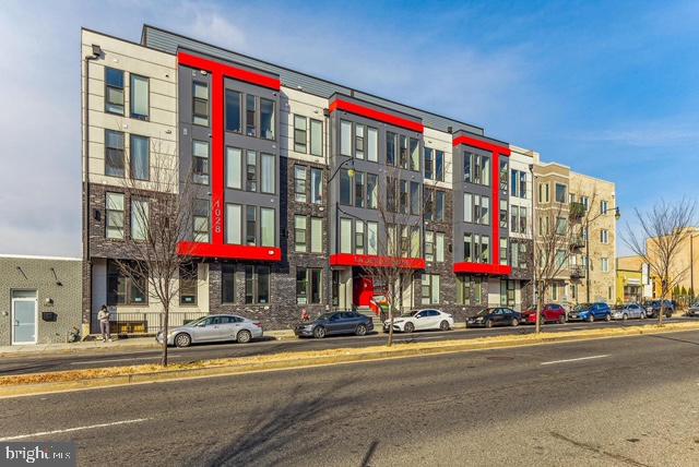 1028 BLADENSBURG RD NE #31, WASHINGTON, District Of Columbia 20002, 3 Bedrooms Bedrooms, ,2 BathroomsBathrooms,Residential,For sale,1028 BLADENSBURG RD NE #31,DCDC2243502 MLS # DCDC2243502