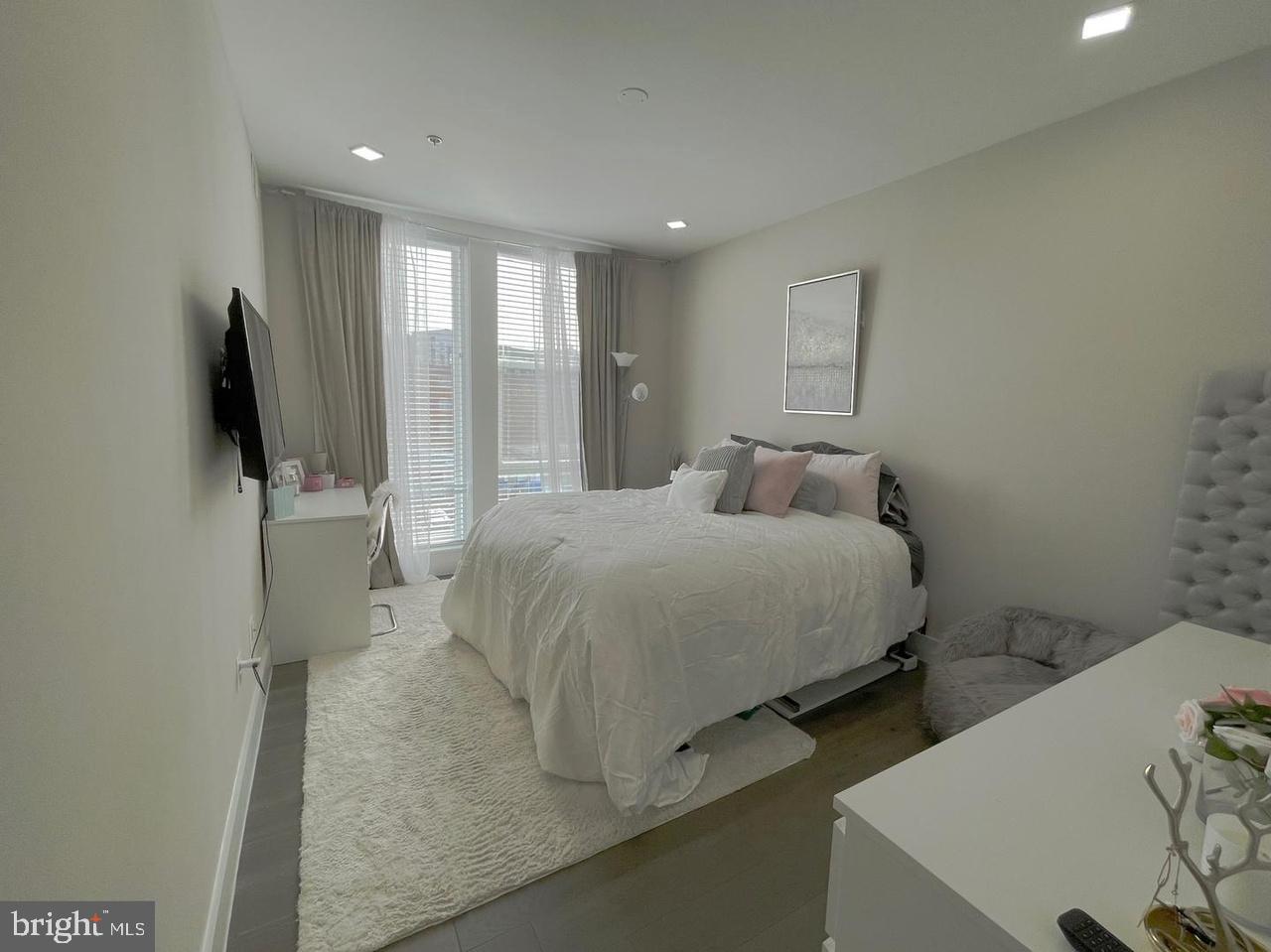 1028 BLADENSBURG RD NE #31, WASHINGTON, District Of Columbia 20002, 3 Bedrooms Bedrooms, ,2 BathroomsBathrooms,Residential,For sale,1028 BLADENSBURG RD NE #31,DCDC2243502 MLS # DCDC2243502