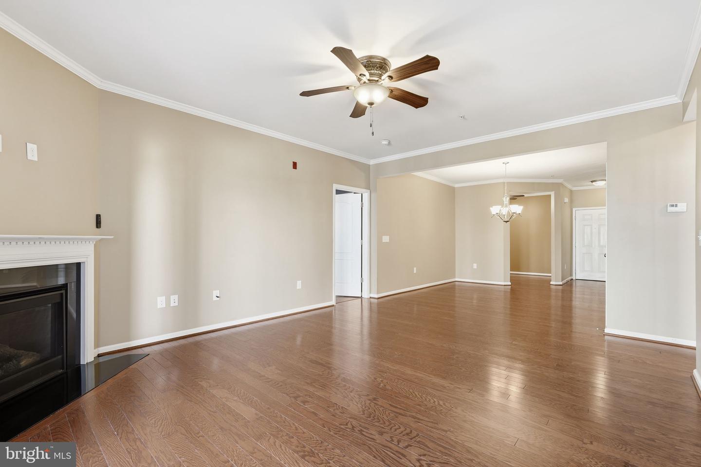 24637 WOOLLY MAMMOTH TER #205, ALDIE, Virginia 20105, 3 Bedrooms Bedrooms, ,2 BathroomsBathrooms,Residential,For sale,24637 WOOLLY MAMMOTH TER #205,VALO2114932 MLS # VALO2114932