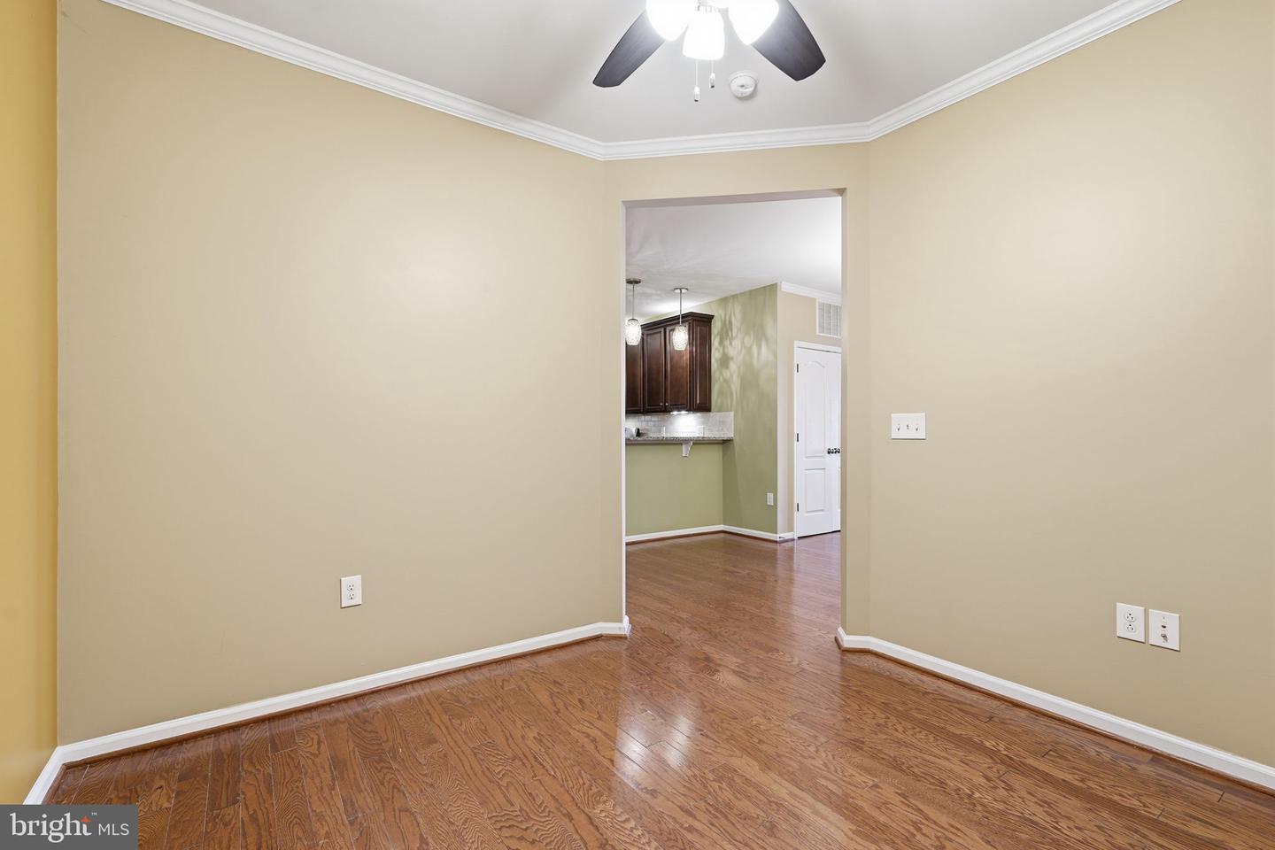 24637 WOOLLY MAMMOTH TER #205, ALDIE, Virginia 20105, 3 Bedrooms Bedrooms, ,2 BathroomsBathrooms,Residential,For sale,24637 WOOLLY MAMMOTH TER #205,VALO2114932 MLS # VALO2114932