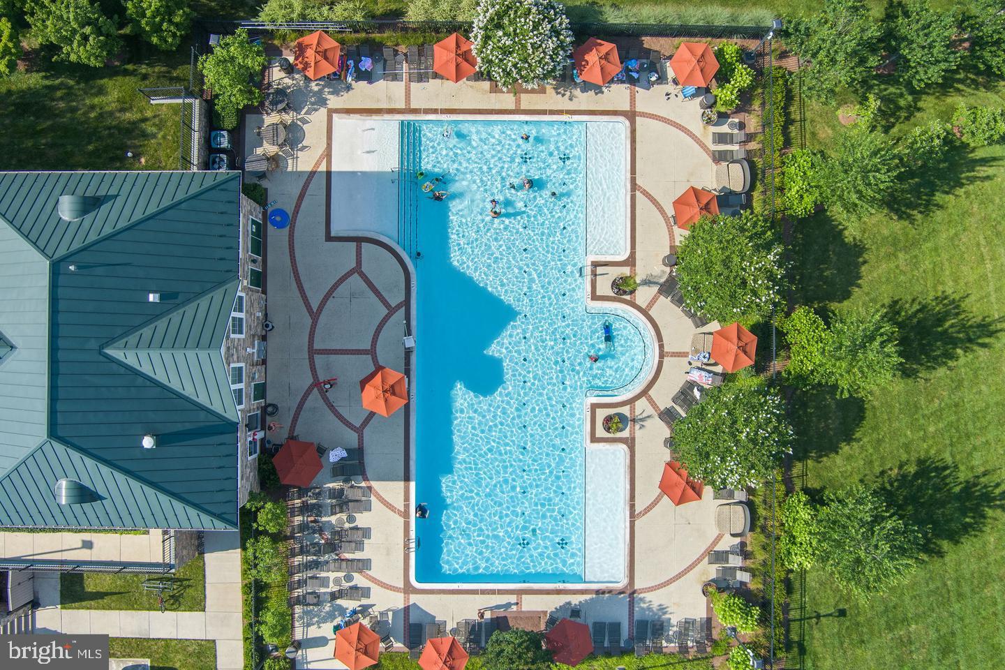 24637 WOOLLY MAMMOTH TER #205, ALDIE, Virginia 20105, 3 Bedrooms Bedrooms, ,2 BathroomsBathrooms,Residential,For sale,24637 WOOLLY MAMMOTH TER #205,VALO2114932 MLS # VALO2114932