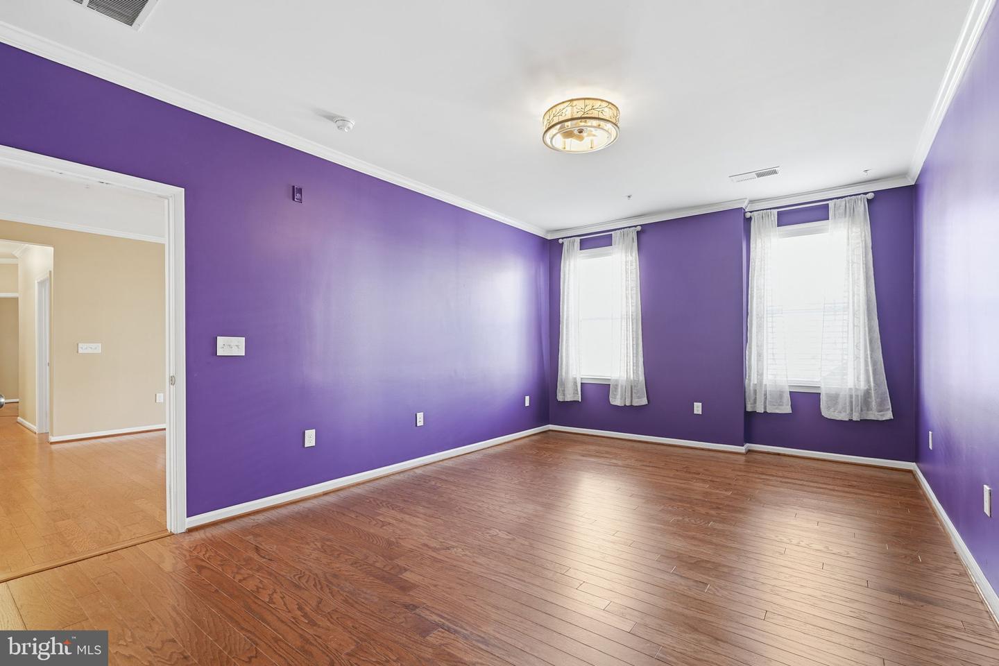 24637 WOOLLY MAMMOTH TER #205, ALDIE, Virginia 20105, 3 Bedrooms Bedrooms, ,2 BathroomsBathrooms,Residential,For sale,24637 WOOLLY MAMMOTH TER #205,VALO2114932 MLS # VALO2114932