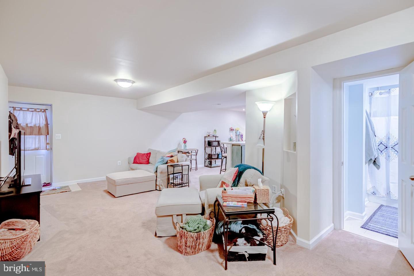 8047 COUNSELOR RD, MANASSAS, Virginia 20112, 4 Bedrooms Bedrooms, ,3 BathroomsBathrooms,Residential,For sale,8047 COUNSELOR RD,VAPW2111926 MLS # VAPW2111926