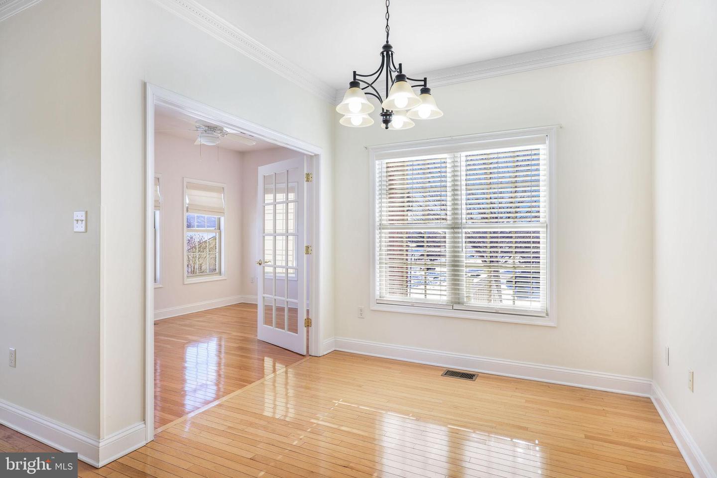 207 DONNA DR, WOODSTOCK, Virginia 22664, 3 Bedrooms Bedrooms, ,2 BathroomsBathrooms,Residential,For sale,207 DONNA DR,VASH2013524 MLS # VASH2013524