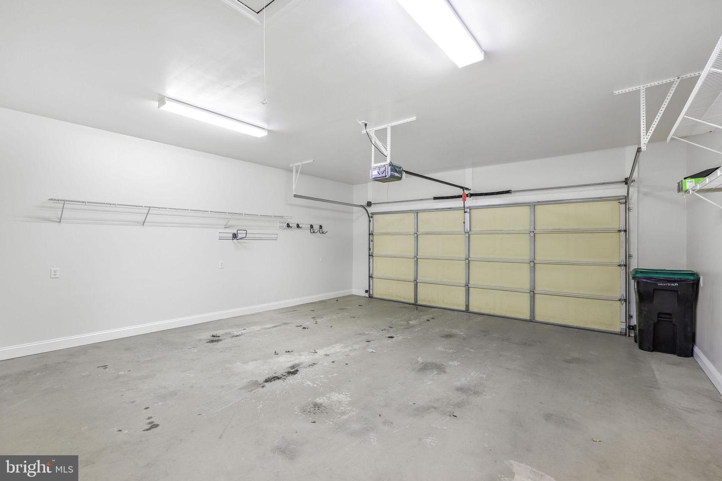 207 DONNA DR, WOODSTOCK, Virginia 22664, 3 Bedrooms Bedrooms, ,2 BathroomsBathrooms,Residential,For sale,207 DONNA DR,VASH2013524 MLS # VASH2013524