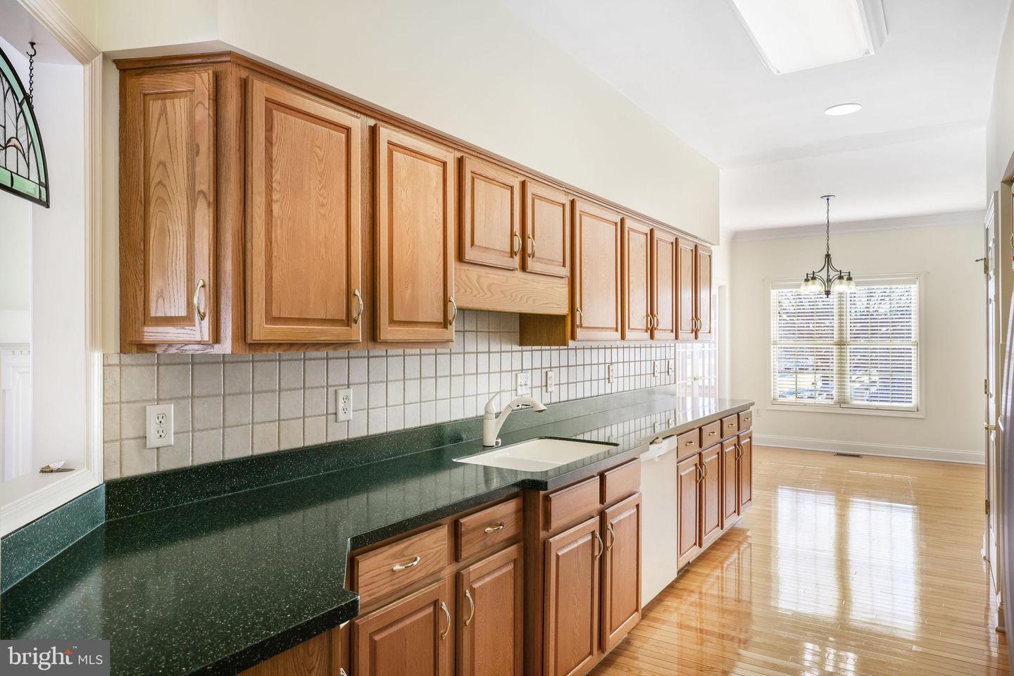 207 DONNA DR, WOODSTOCK, Virginia 22664, 3 Bedrooms Bedrooms, ,2 BathroomsBathrooms,Residential,For sale,207 DONNA DR,VASH2013524 MLS # VASH2013524