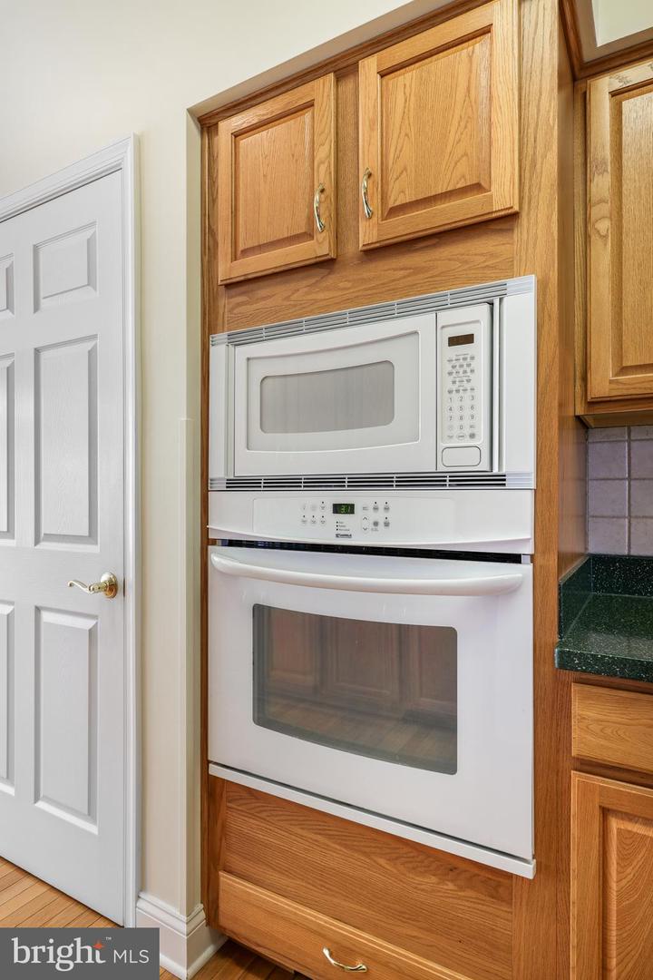 207 DONNA DR, WOODSTOCK, Virginia 22664, 3 Bedrooms Bedrooms, ,2 BathroomsBathrooms,Residential,For sale,207 DONNA DR,VASH2013524 MLS # VASH2013524