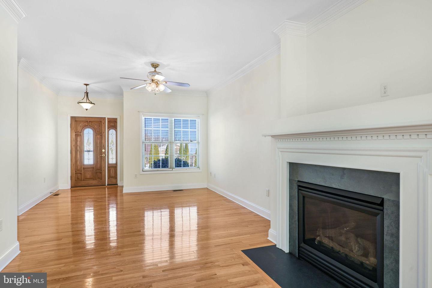 207 DONNA DR, WOODSTOCK, Virginia 22664, 3 Bedrooms Bedrooms, ,2 BathroomsBathrooms,Residential,For sale,207 DONNA DR,VASH2013524 MLS # VASH2013524