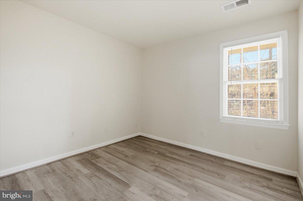 1023-A MARGATE CT, STERLING, Virginia 20163, 3 Bedrooms Bedrooms, ,2 BathroomsBathrooms,Residential,For sale,1023-A MARGATE CT,VALO2115344 MLS # VALO2115344