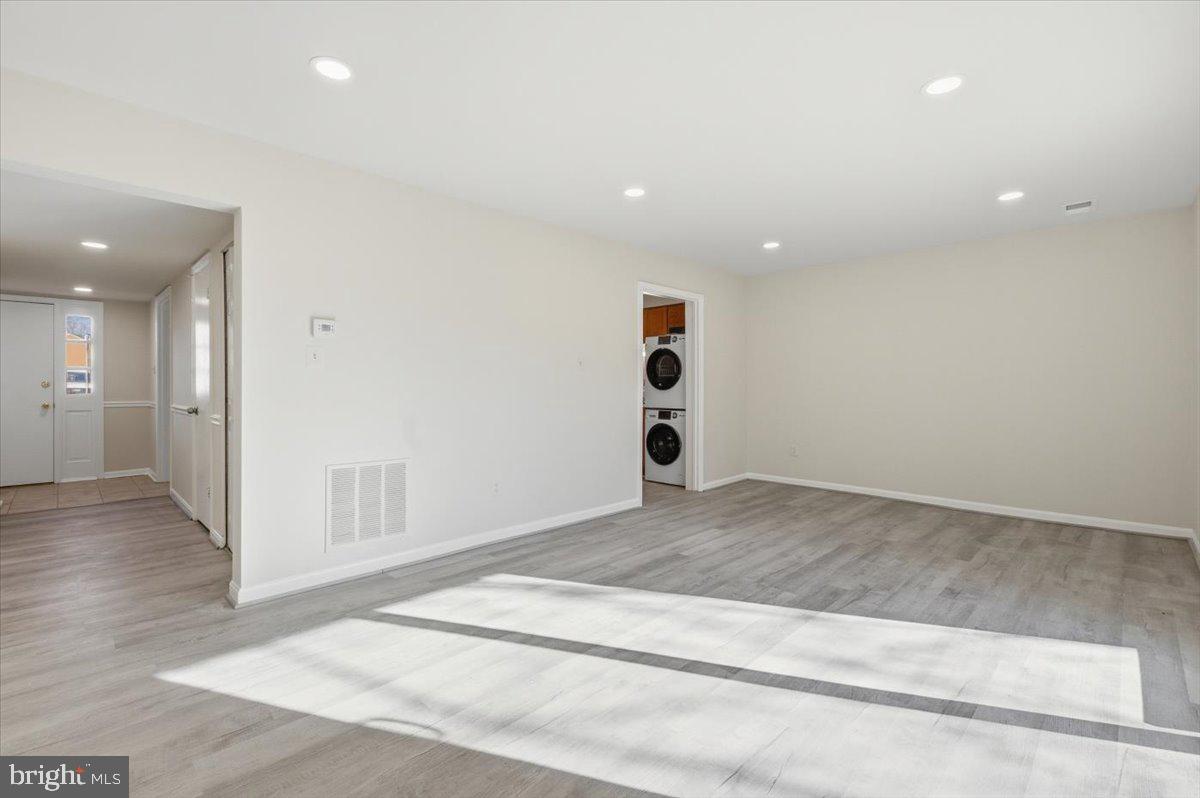 1023-A MARGATE CT, STERLING, Virginia 20163, 3 Bedrooms Bedrooms, ,2 BathroomsBathrooms,Residential,For sale,1023-A MARGATE CT,VALO2115344 MLS # VALO2115344