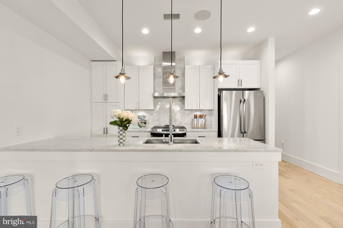 1230 FAIRMONT ST NW #2, WASHINGTON, District Of Columbia 20009, 2 Bedrooms Bedrooms, ,2 BathroomsBathrooms,Residential,For sale,1230 FAIRMONT ST NW #2,DCDC2244966 MLS # DCDC2244966