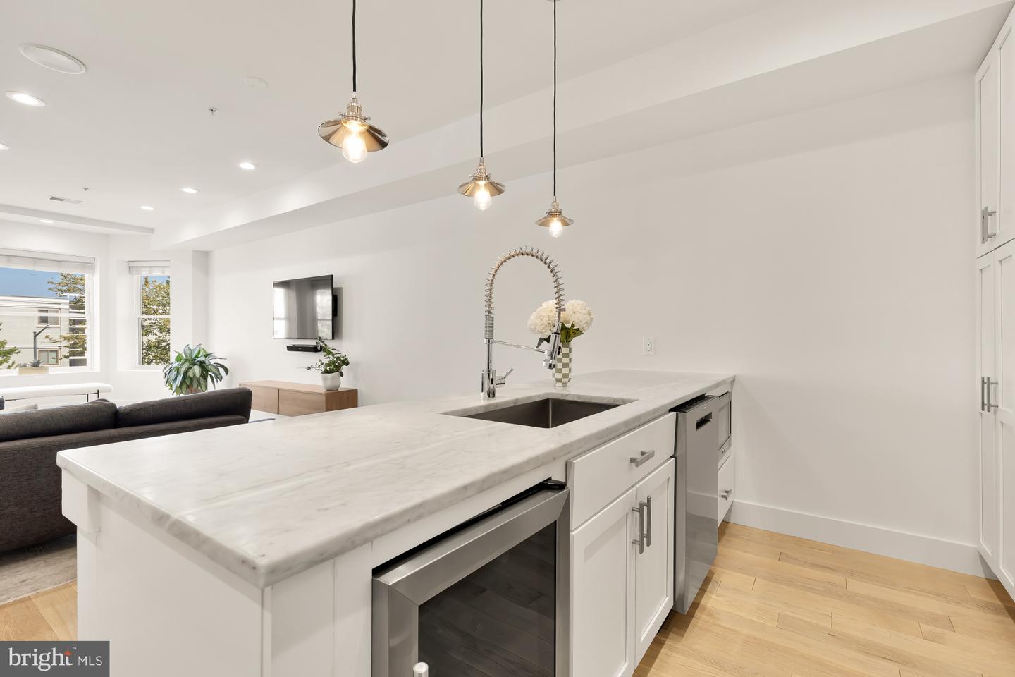 1230 FAIRMONT ST NW #2, WASHINGTON, District Of Columbia 20009, 2 Bedrooms Bedrooms, ,2 BathroomsBathrooms,Residential,For sale,1230 FAIRMONT ST NW #2,DCDC2244966 MLS # DCDC2244966