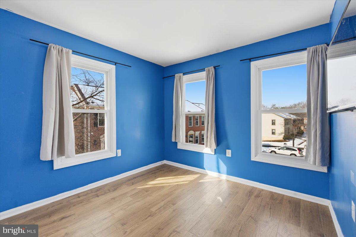 14187 ROYAL OAK LN, CENTREVILLE, Virginia 20120, 4 Bedrooms Bedrooms, 7 Rooms Rooms,3 BathroomsBathrooms,Residential,For sale,14187 ROYAL OAK LN,VAFX2289392 MLS # VAFX2289392