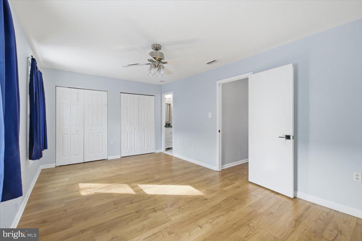 14187 ROYAL OAK LN, CENTREVILLE, Virginia 20120, 4 Bedrooms Bedrooms, 7 Rooms Rooms,3 BathroomsBathrooms,Residential,For sale,14187 ROYAL OAK LN,VAFX2289392 MLS # VAFX2289392