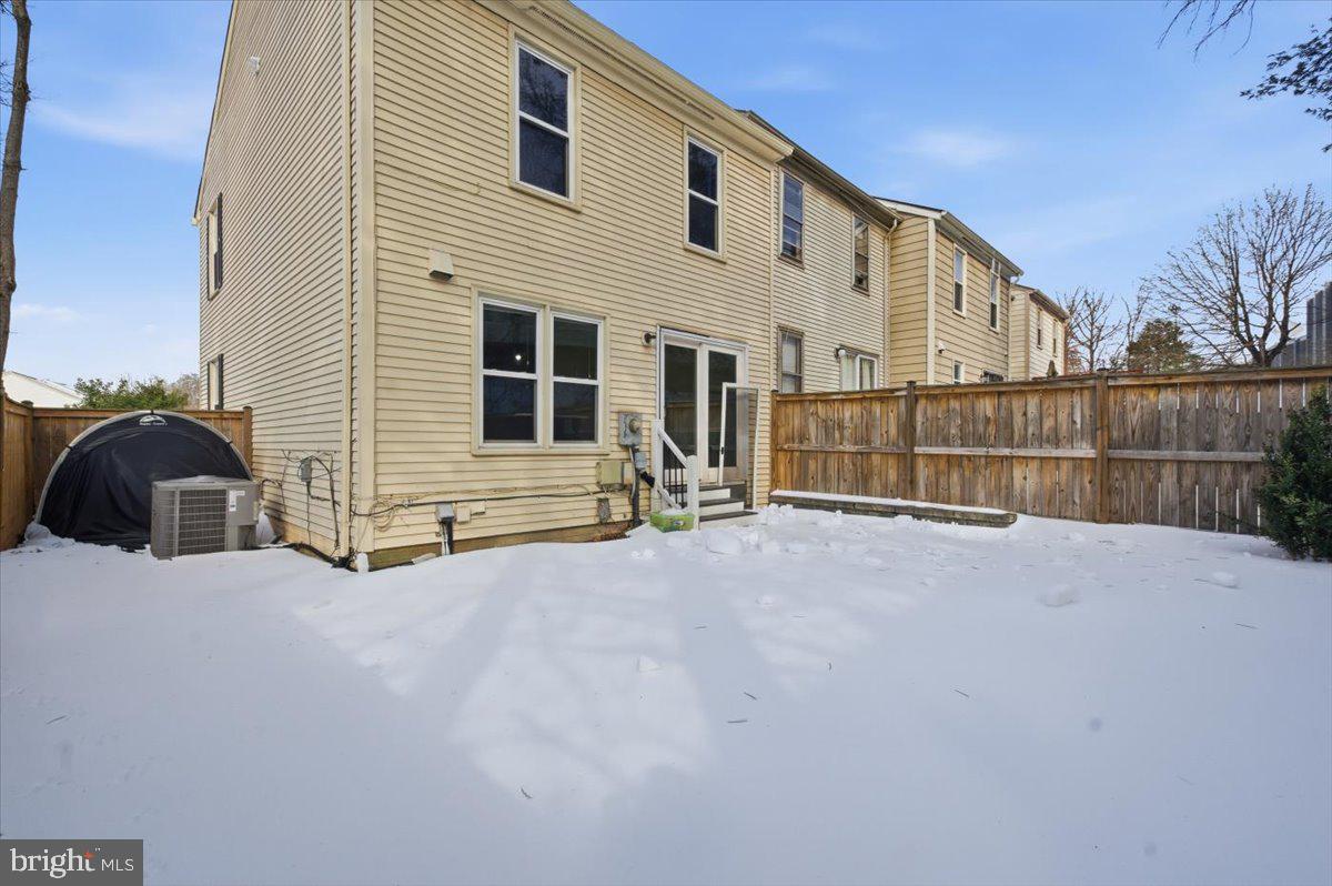 14187 ROYAL OAK LN, CENTREVILLE, Virginia 20120, 4 Bedrooms Bedrooms, 7 Rooms Rooms,3 BathroomsBathrooms,Residential,For sale,14187 ROYAL OAK LN,VAFX2289392 MLS # VAFX2289392