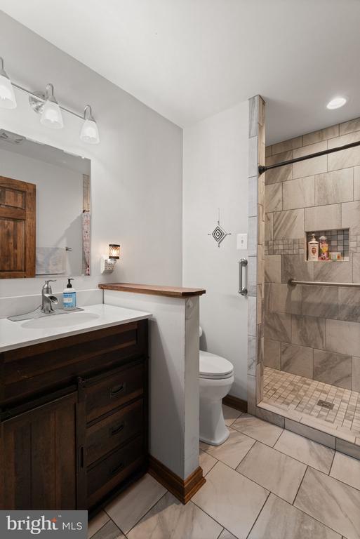 12586 LAKE COVENTRY DR, BEALETON, Virginia, 4 Bedrooms Bedrooms, ,3 BathroomsBathrooms,Residential,12586 LAKE COVENTRY DR,VAFQ2018540 MLS # VAFQ2018540