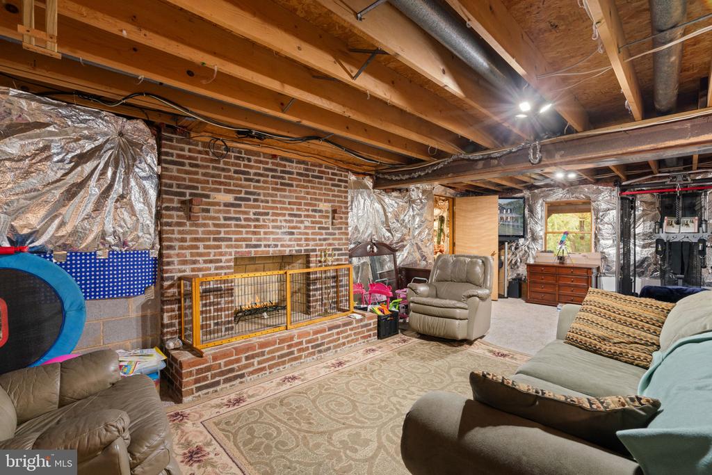 12586 LAKE COVENTRY DR, BEALETON, Virginia, 4 Bedrooms Bedrooms, ,3 BathroomsBathrooms,Residential,12586 LAKE COVENTRY DR,VAFQ2018540 MLS # VAFQ2018540